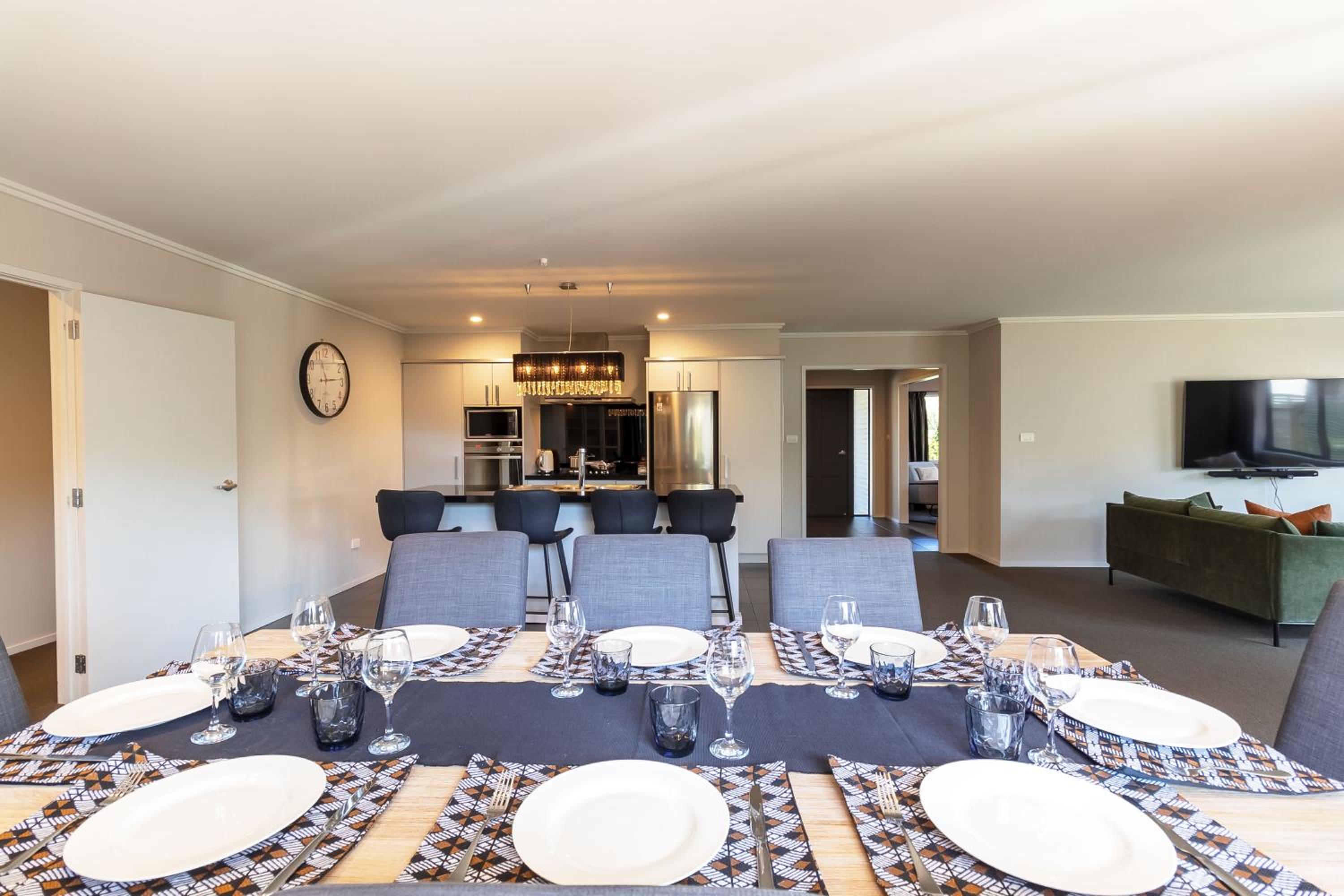 Forest Lakes Luxury