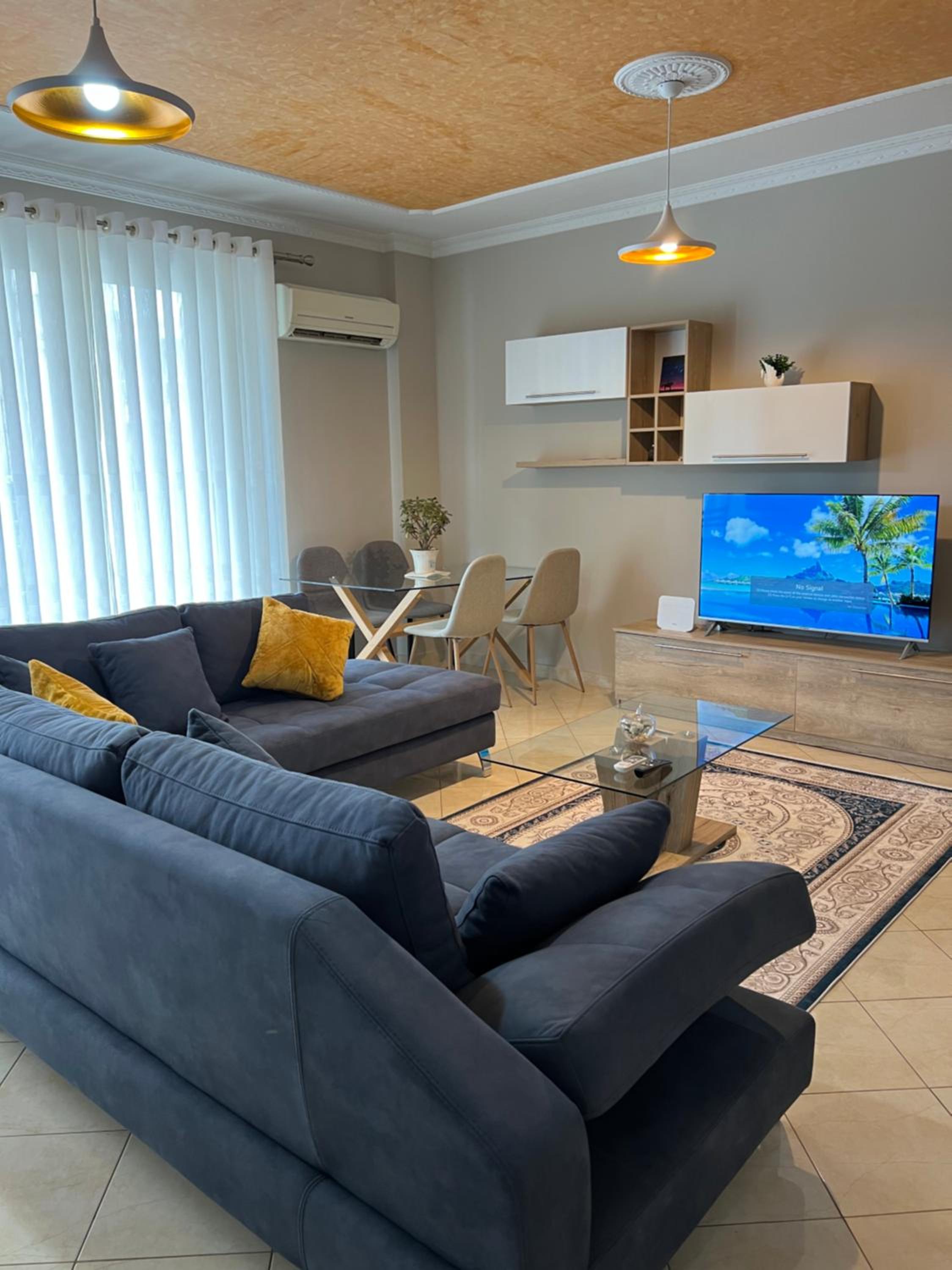 Lake View Apartment Tirana