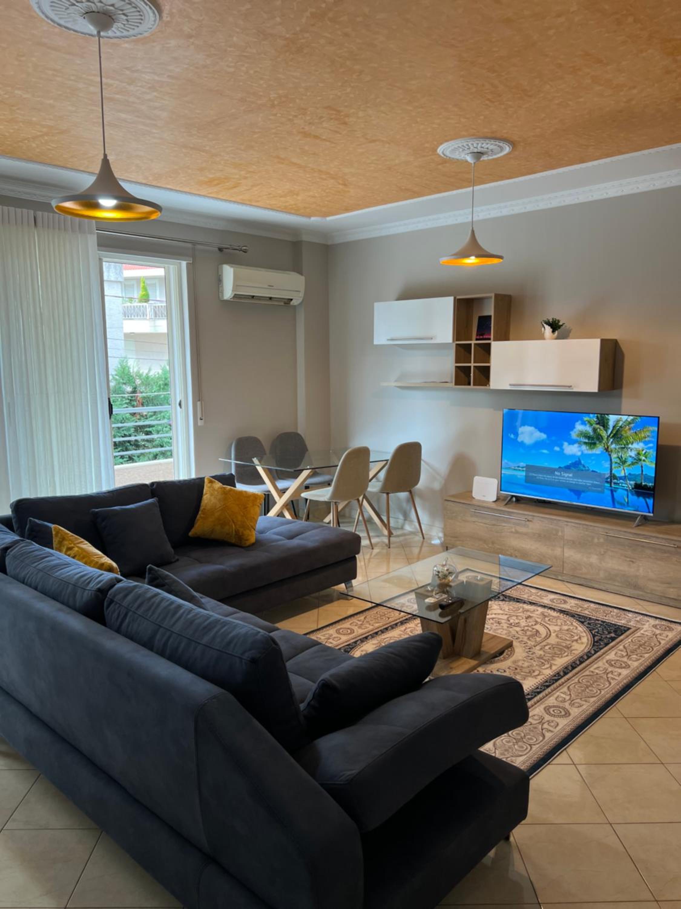 Lake View Apartment Tirana