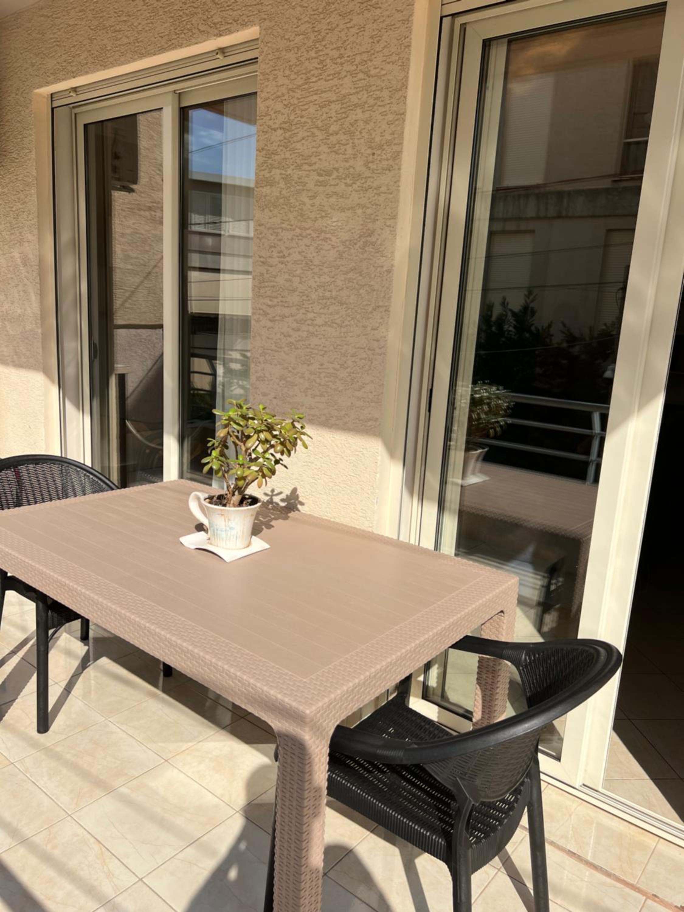 Lake View Apartment Tirana
