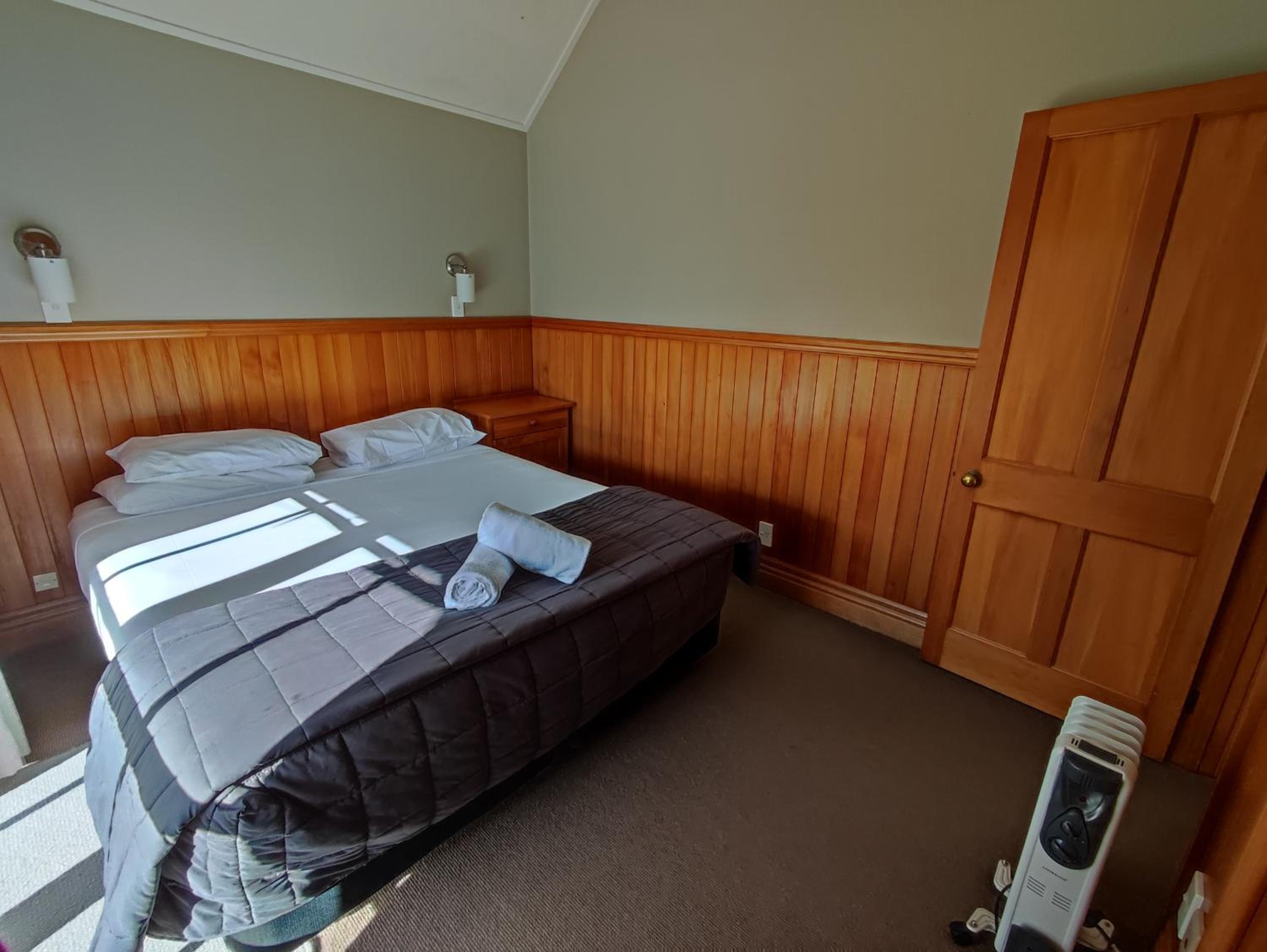 Huka Falls Resort