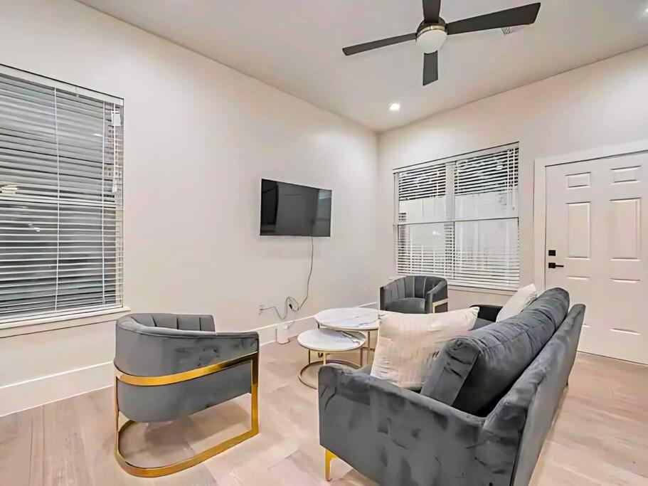 Spacious 3 BR East Downtown Escape - Perfect for Exploring Houston view 5