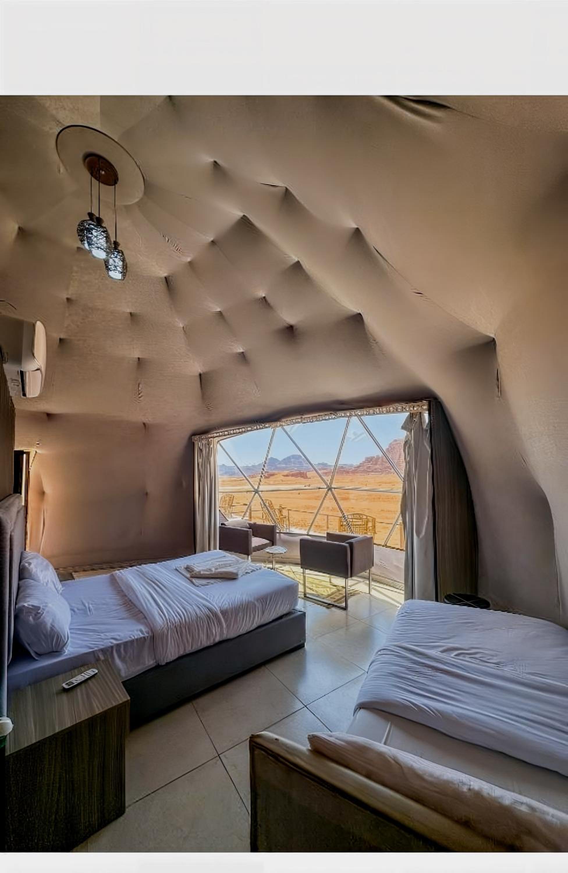 Golden stars luxury camp Wadi Rum view 3