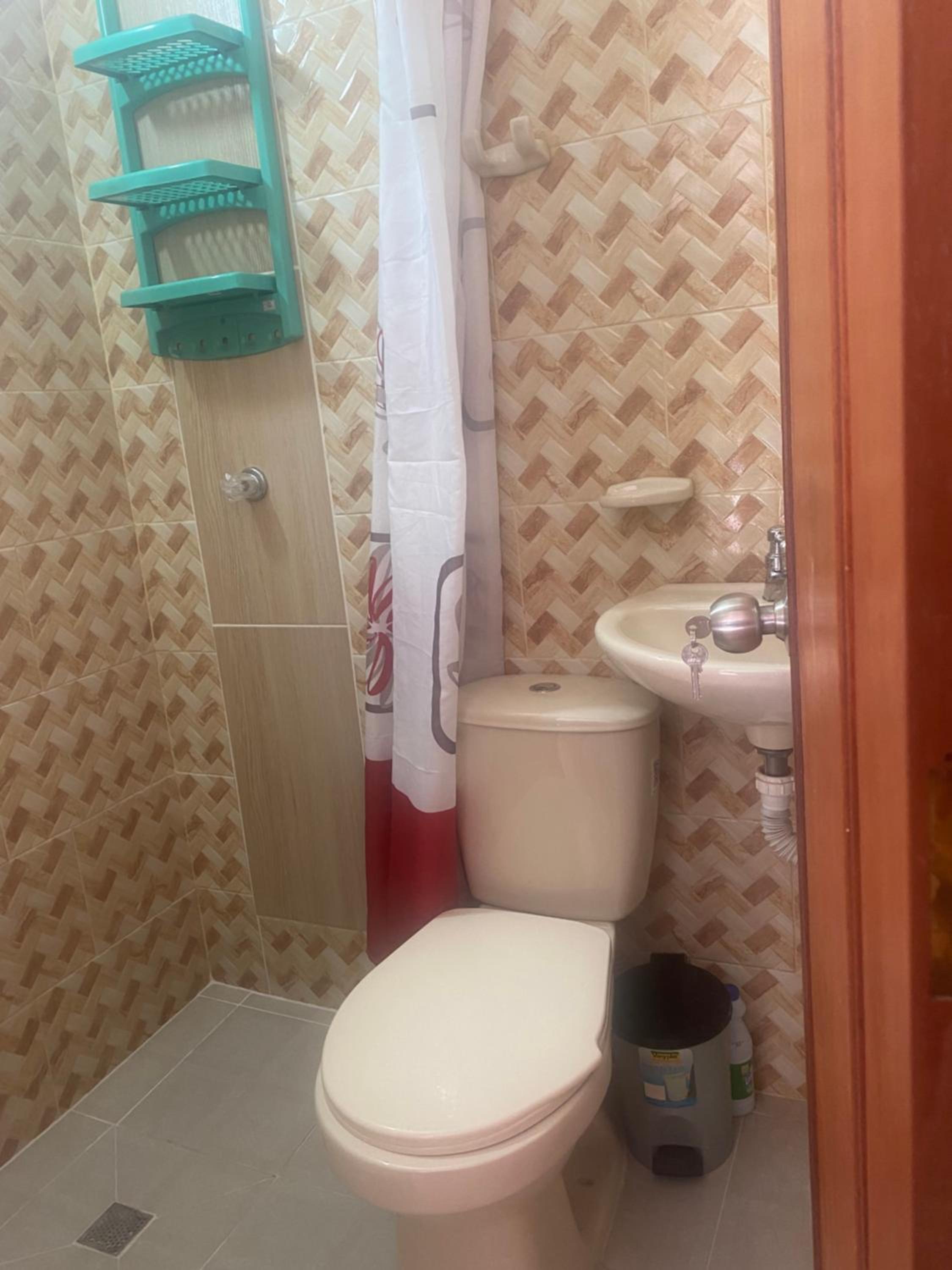 Habitación amoblada cerca ala badilica