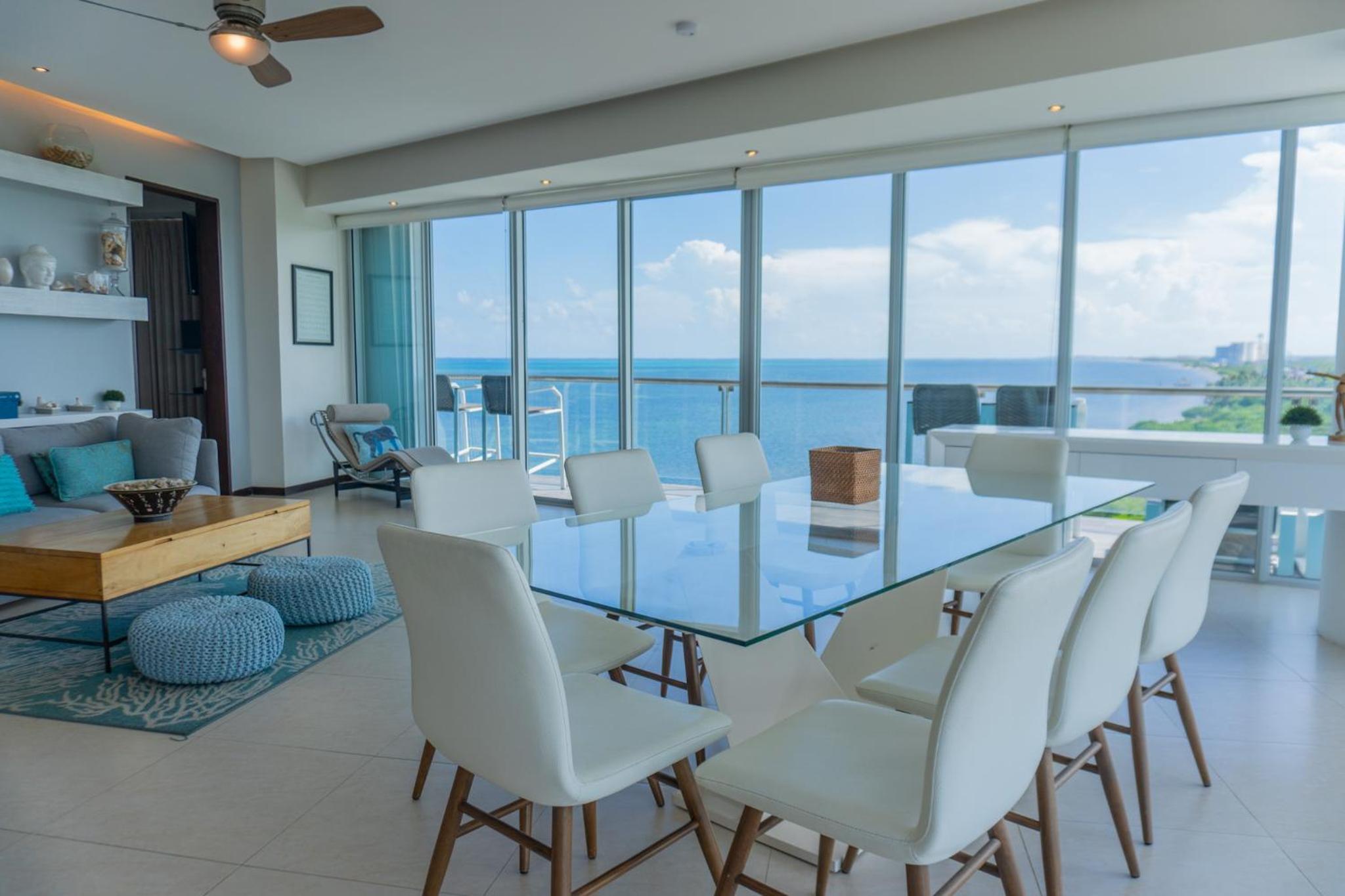 Luxury Beachfront Condo - Cancún