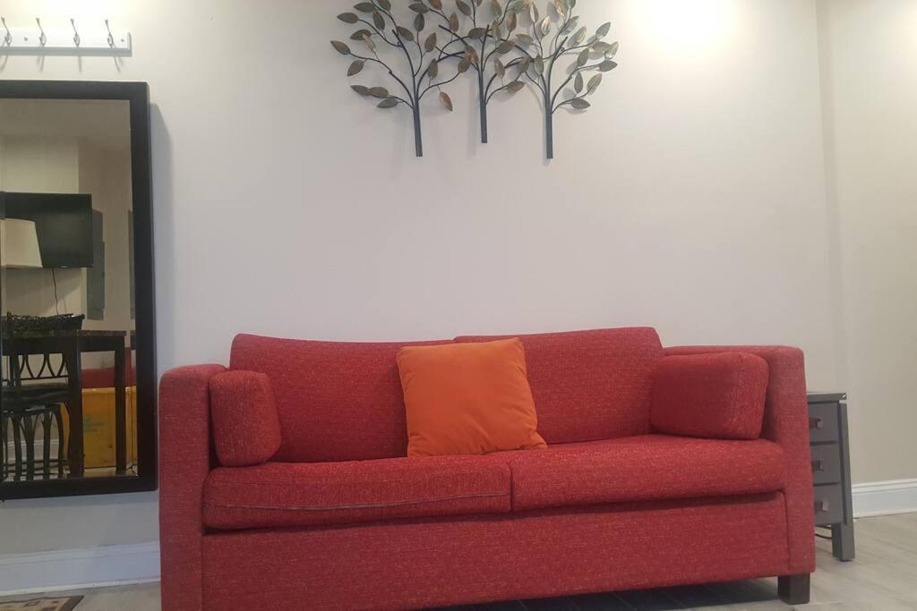 Beautiful New 4 Bedroom 3 Bath Family Home Or 1 BR Apt Nr Howard U Downtown NW DC view 5