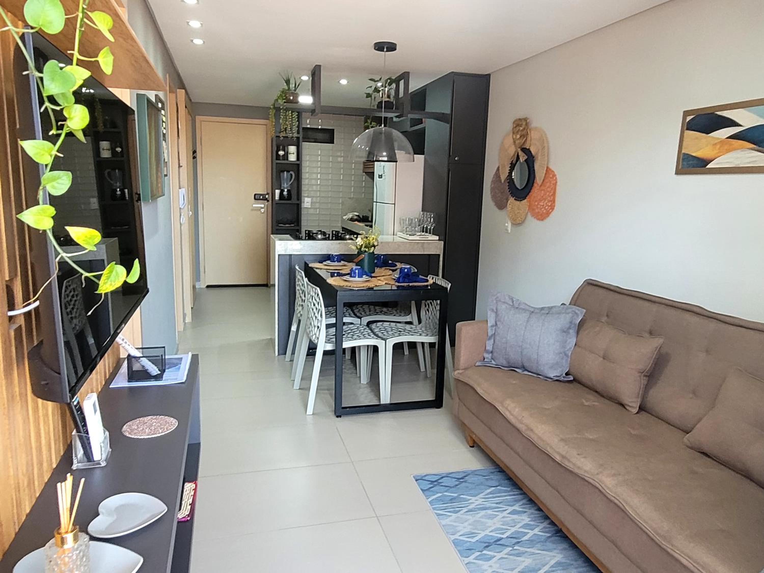 Flat com dois quartos na praia do Cabo Branco - climatizado e completo
