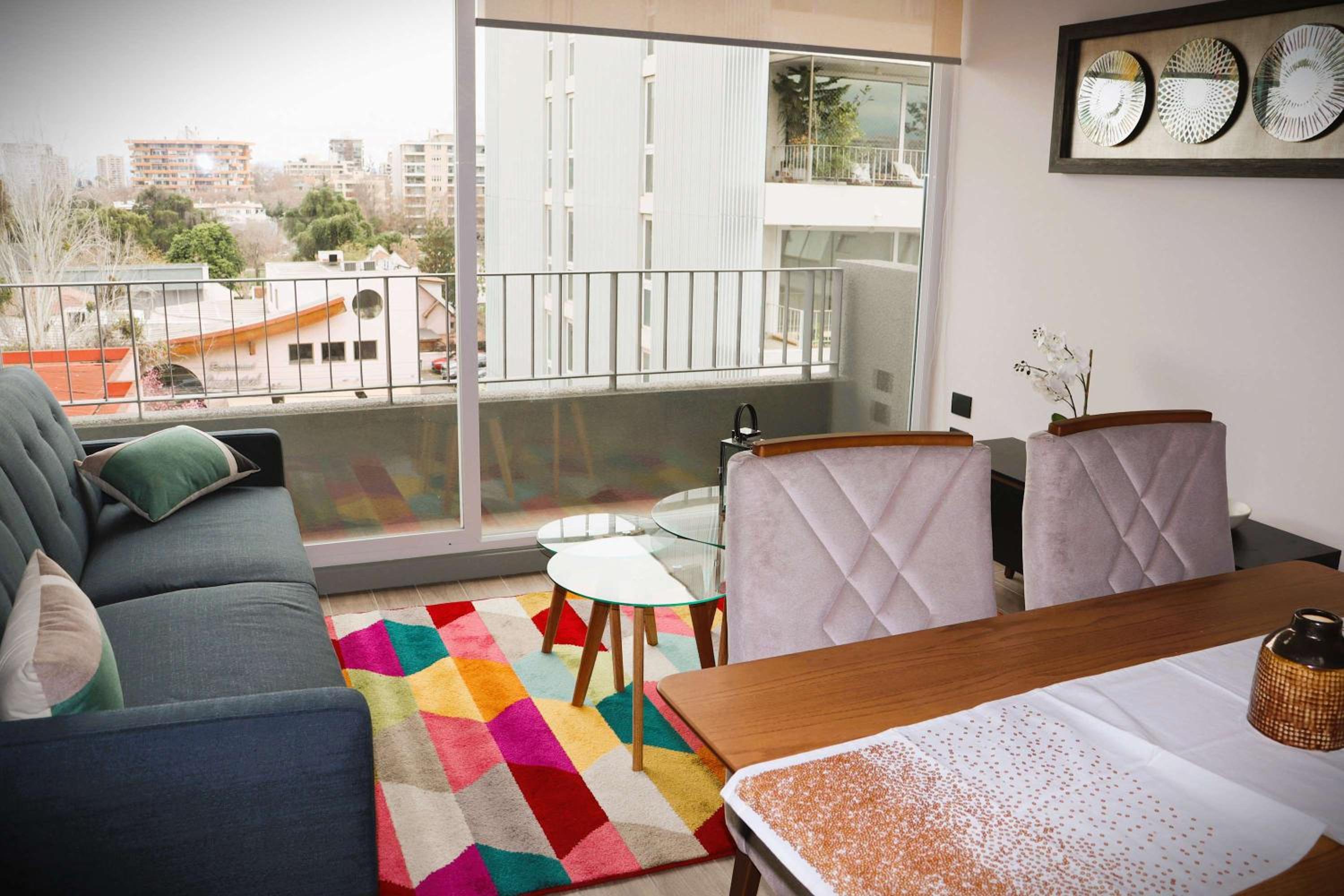 HOM I Comodo Depto 2D2B 4PAX con Parking Providencia