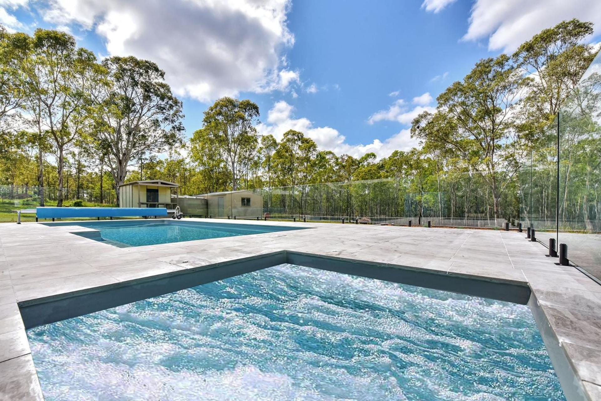 Wine, Dine and Relax - Central to Vineyards and Wedding Venues