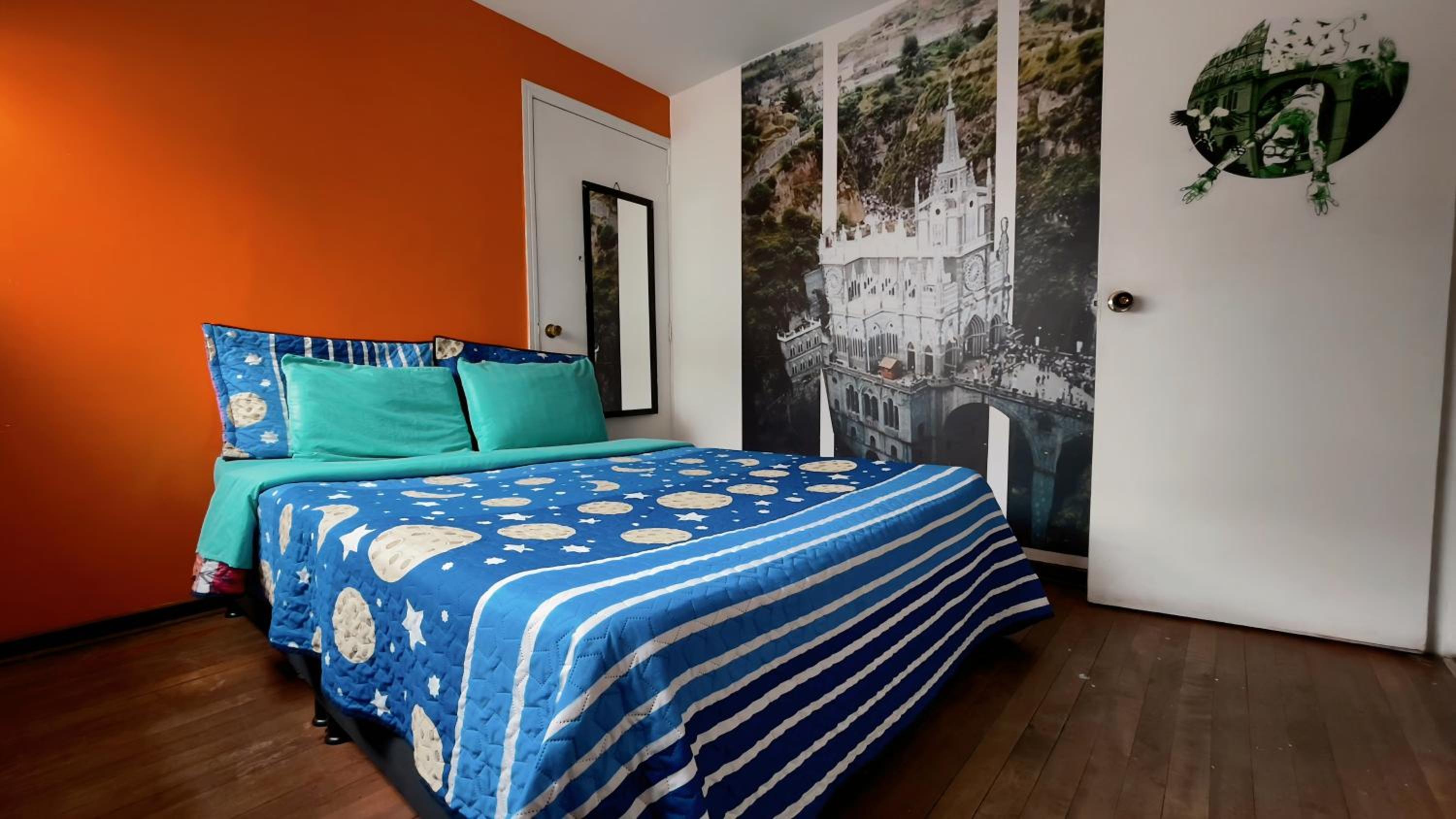 82Hostel