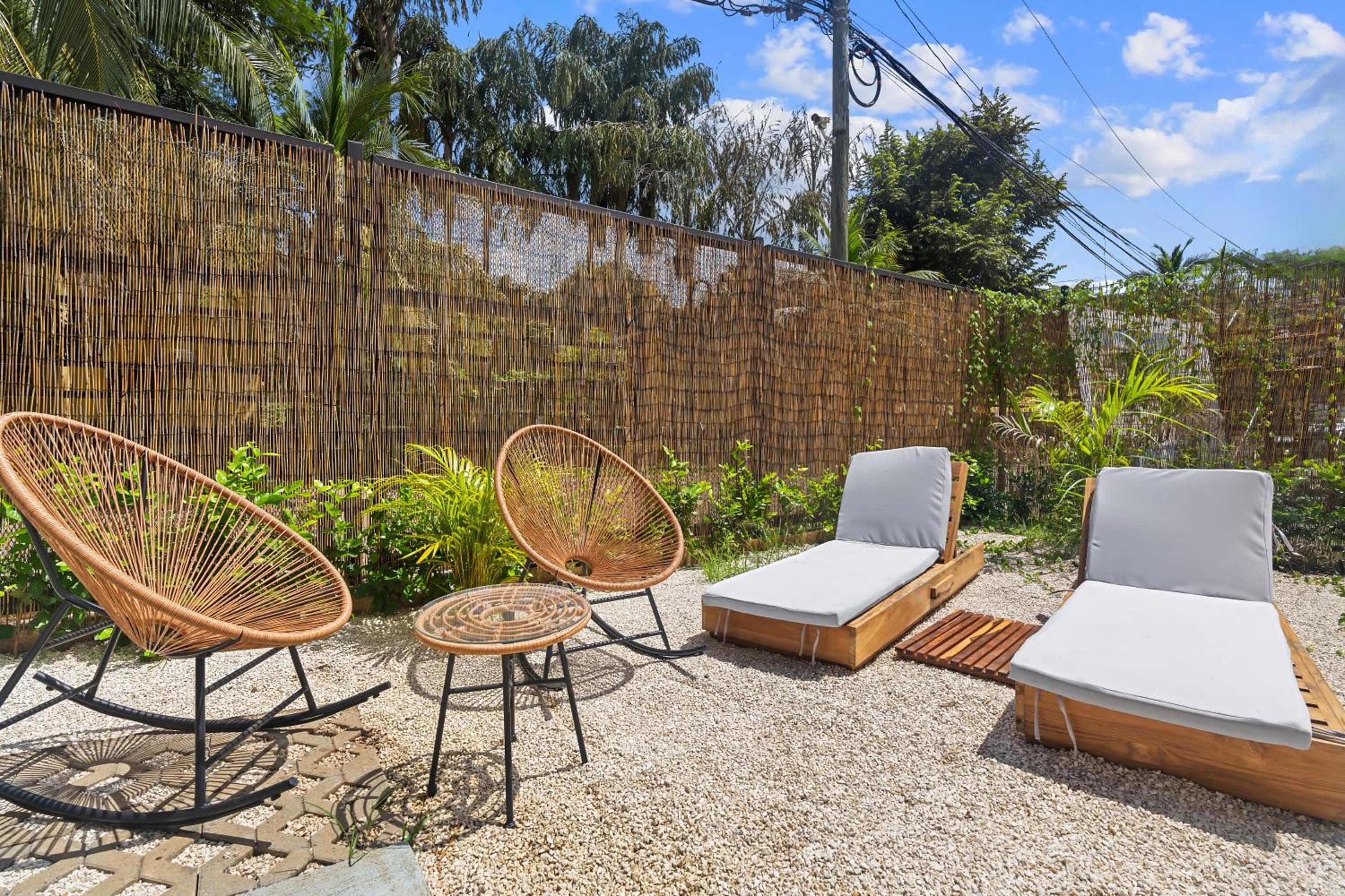 Three Bedroom Paradise Villa Across The Beach