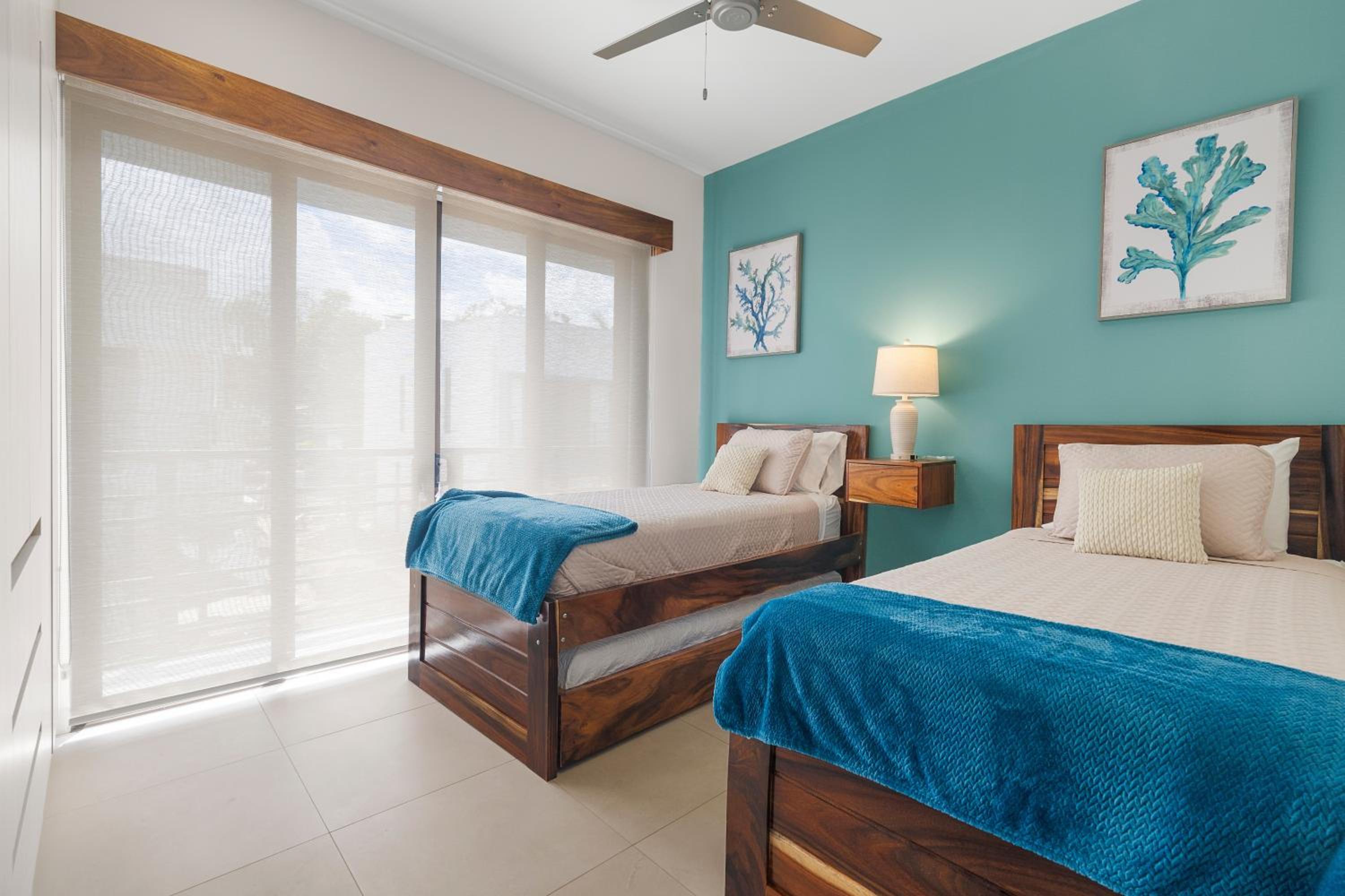 Three Bedroom Paradise Villa Across The Beach