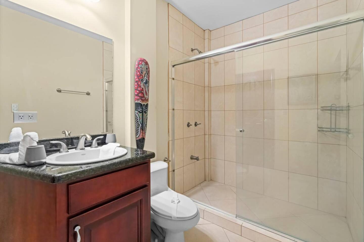 Majestic Oceanview Condo with King Beds