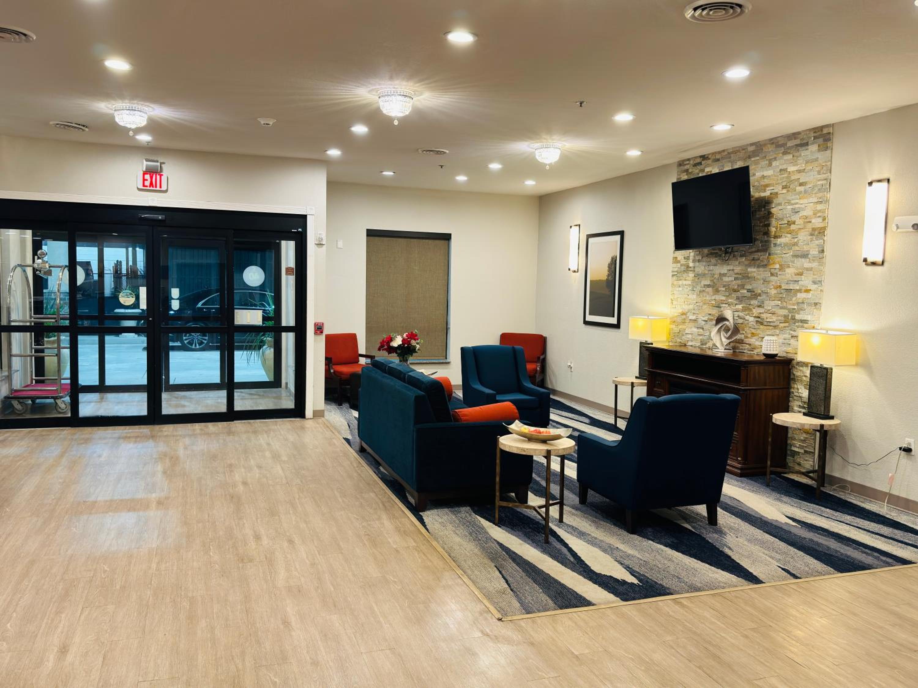 Comfort Suites Plymouth near US-30