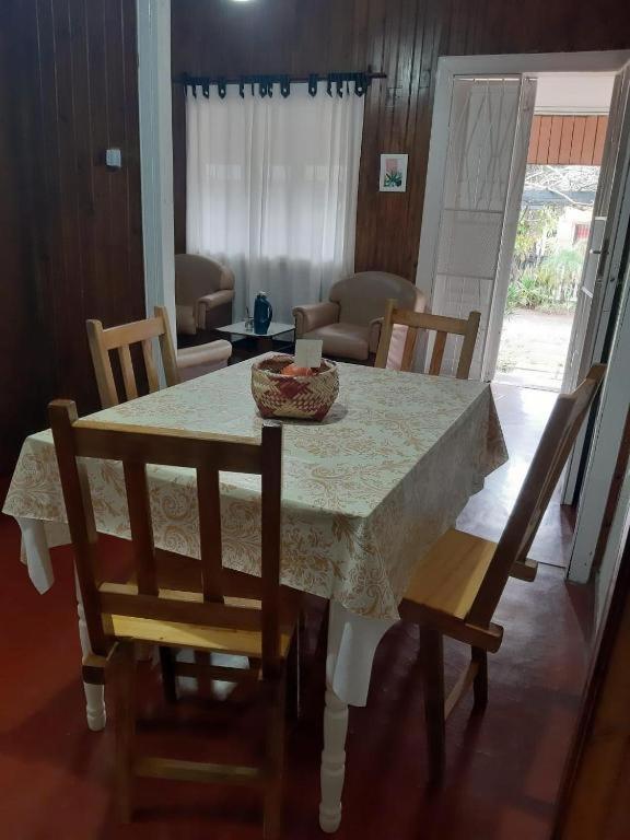 Casa céntrica con estacionamiento
