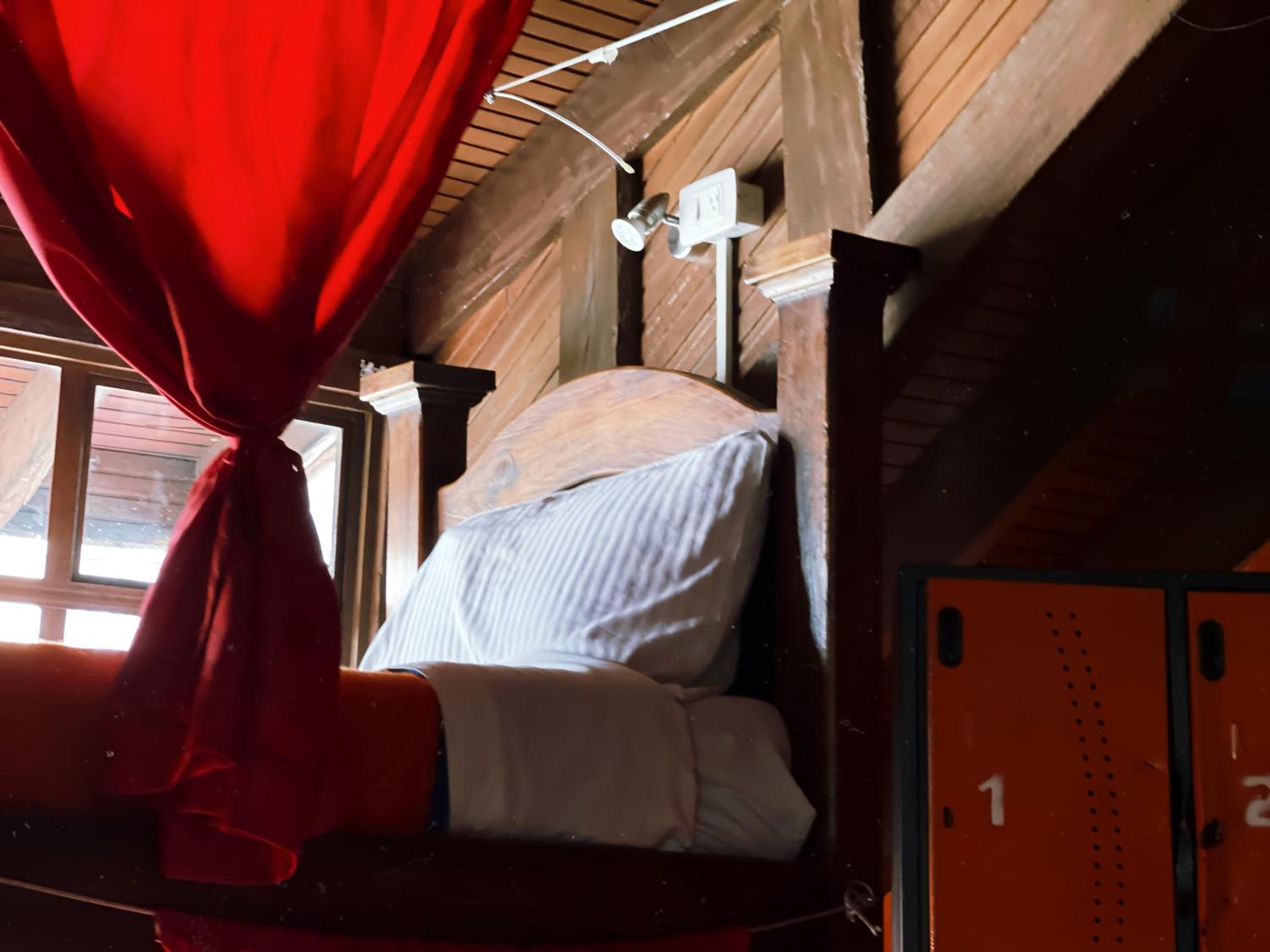 82Hostel