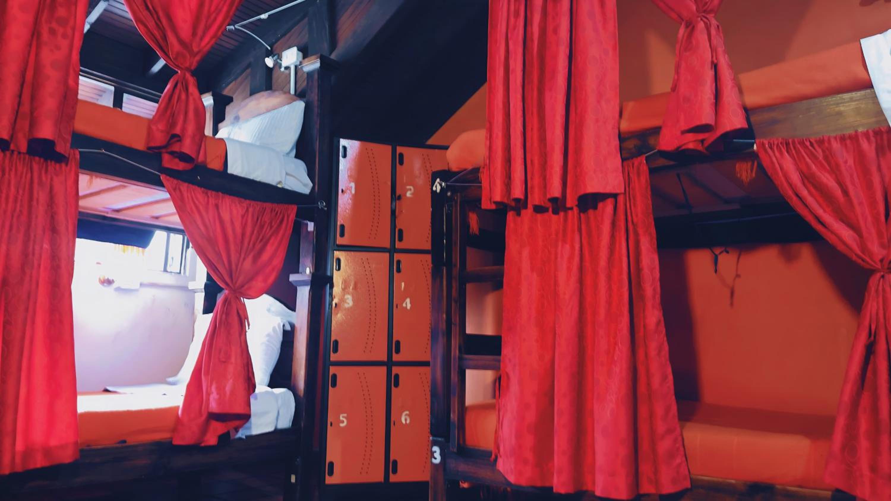 82Hostel