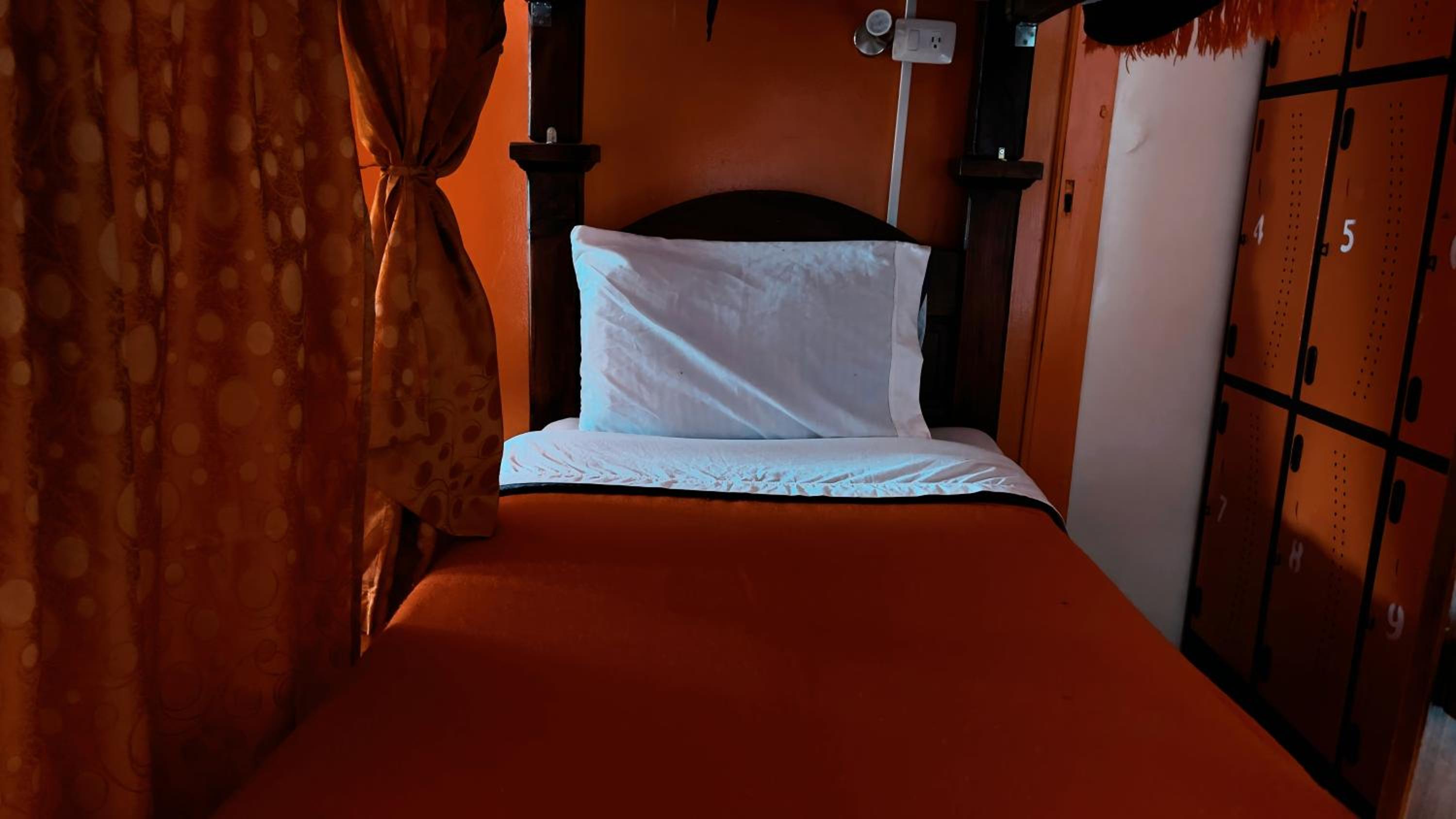 82Hostel