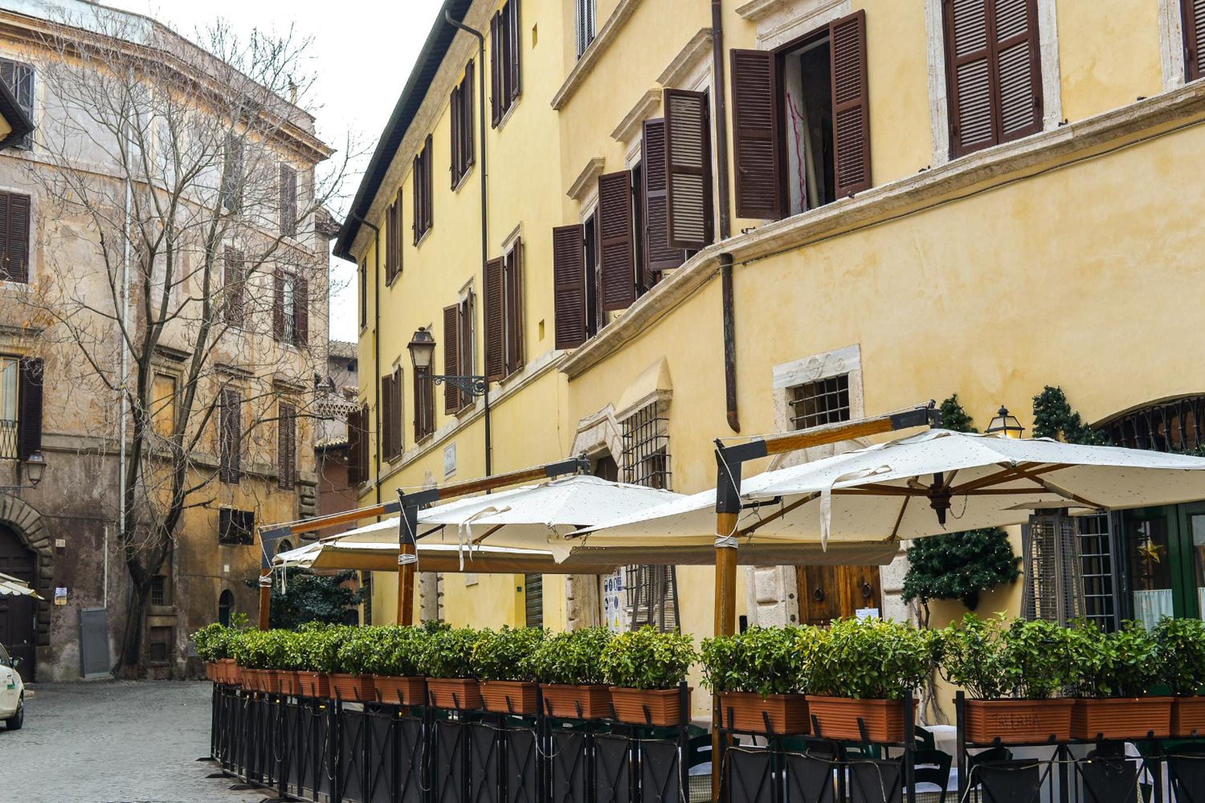 CS Piazza Venezia Apartment
