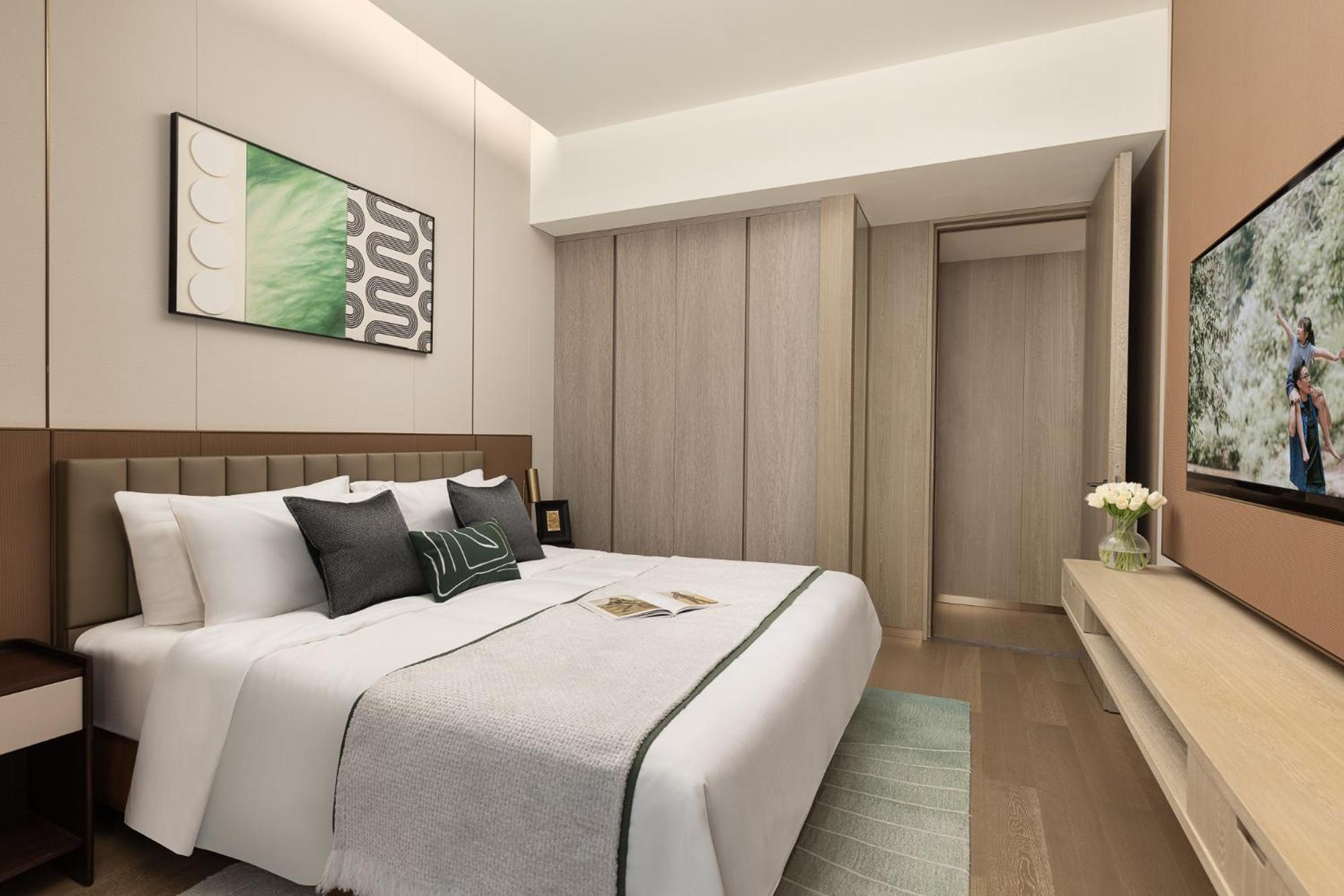 Somerset QPlex Shenzhen