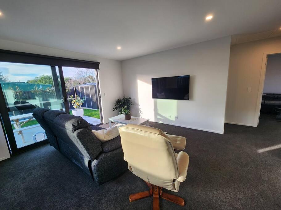 Modern Haven on Hamlet view 4