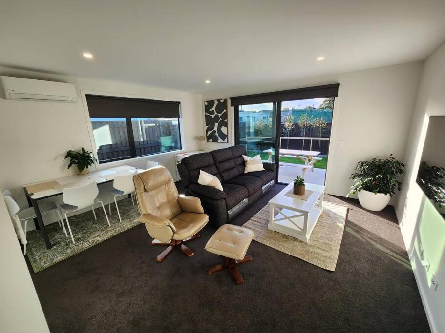 Modern Haven on Hamlet view 2