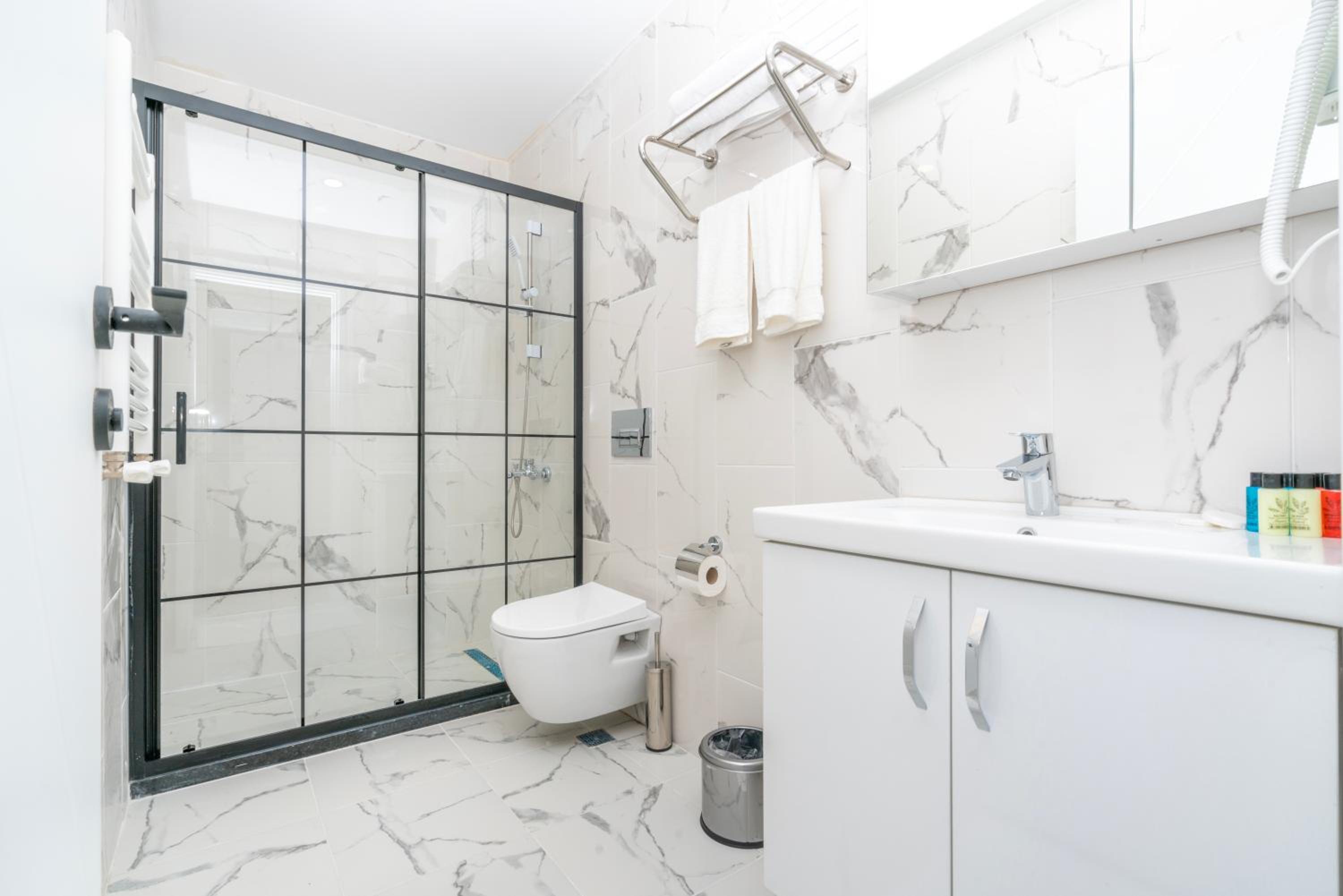 Guest Suites - Image 17