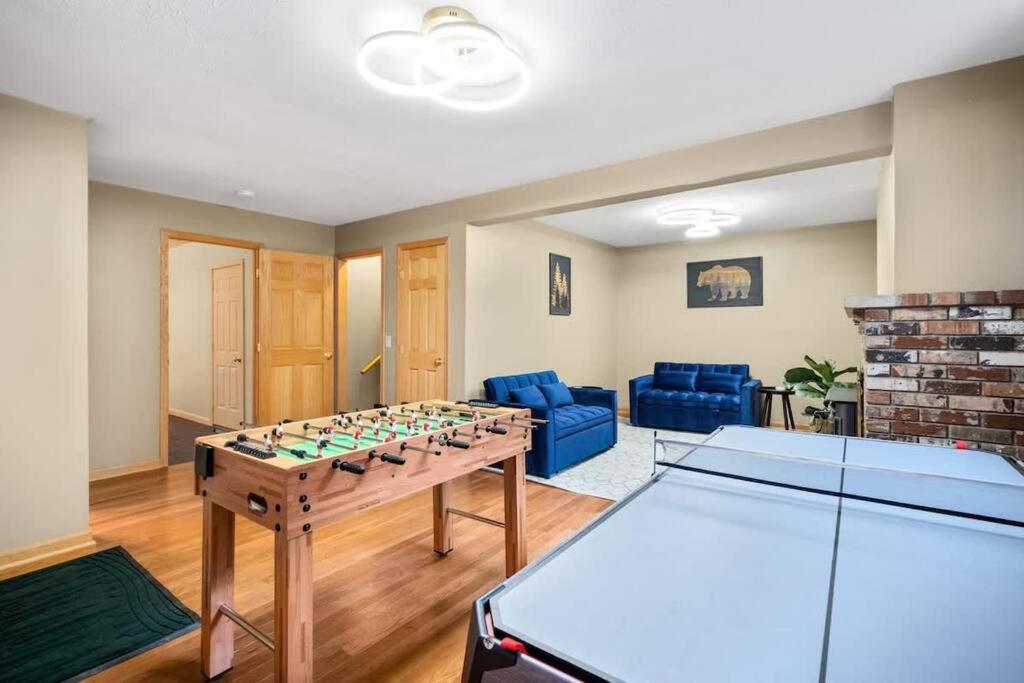 hot tub I game room I private deck I view 5