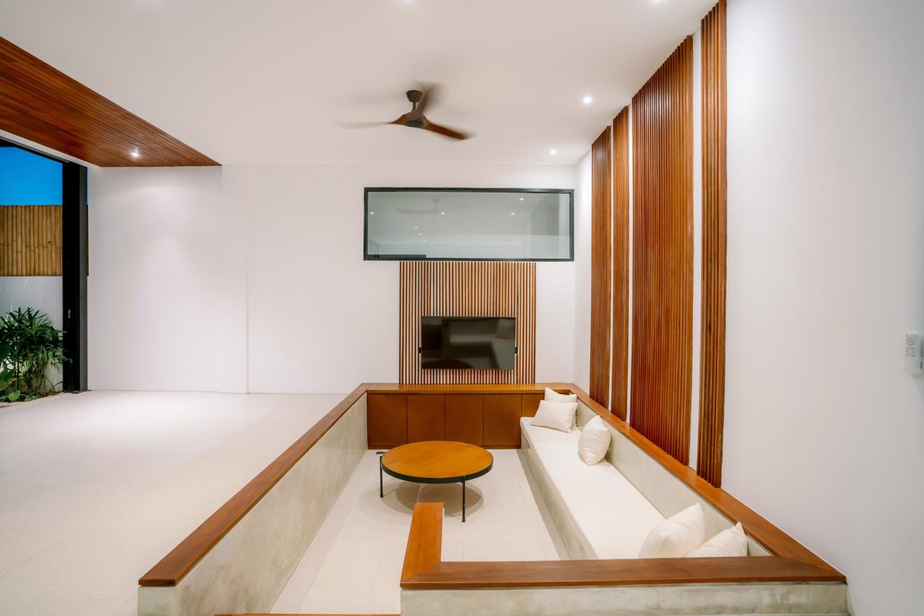 Aquamarine Villas by BREIG view 5