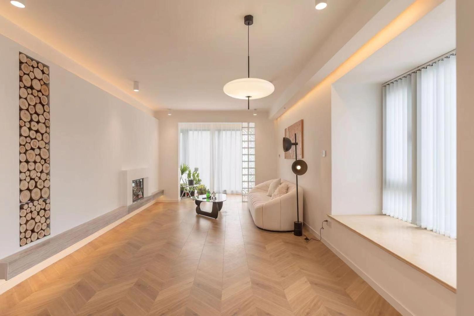 Molly House- Near Nanjing East Road,2-Bedrooms with Elevator, 2 bathrooms,1 bathtub , Near the subway