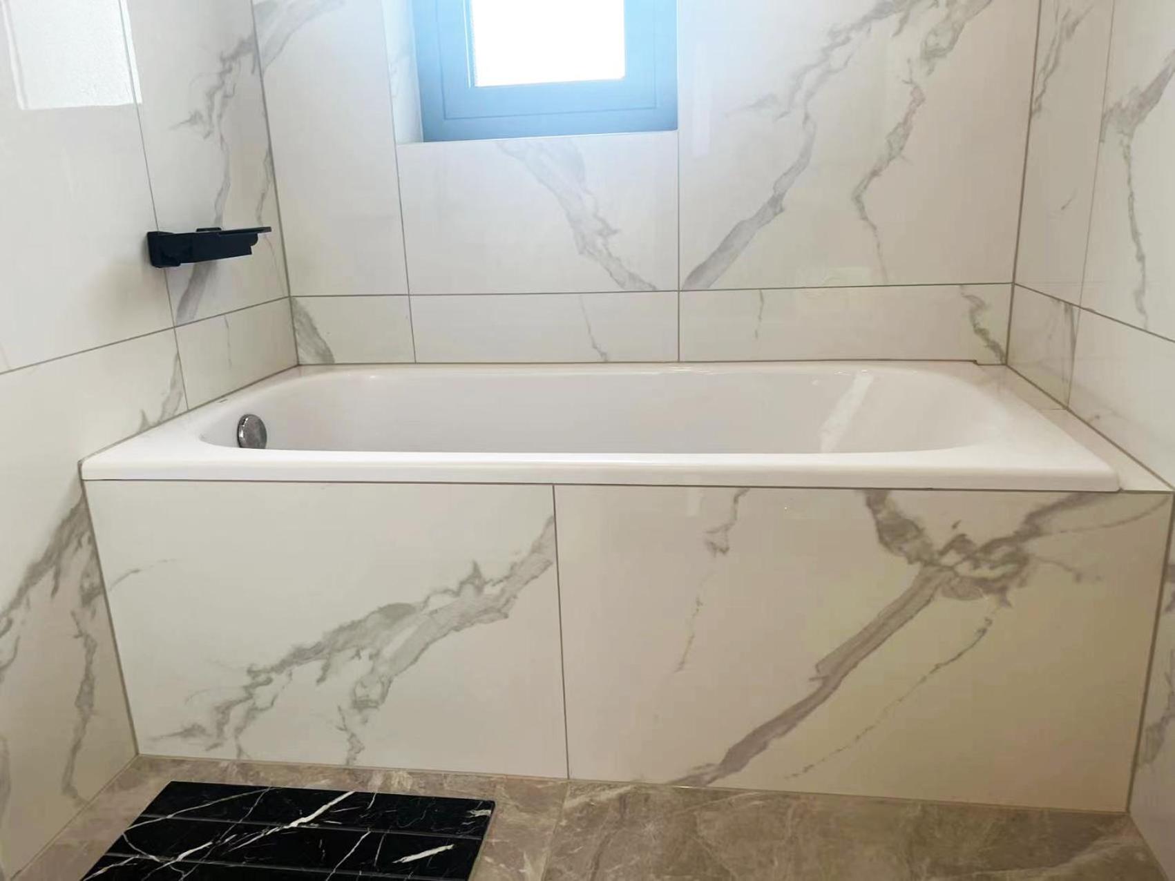 Molly House- Near Nanjing East Road,2-Bedrooms with Elevator, 2 bathrooms,1 bathtub , Near the subway