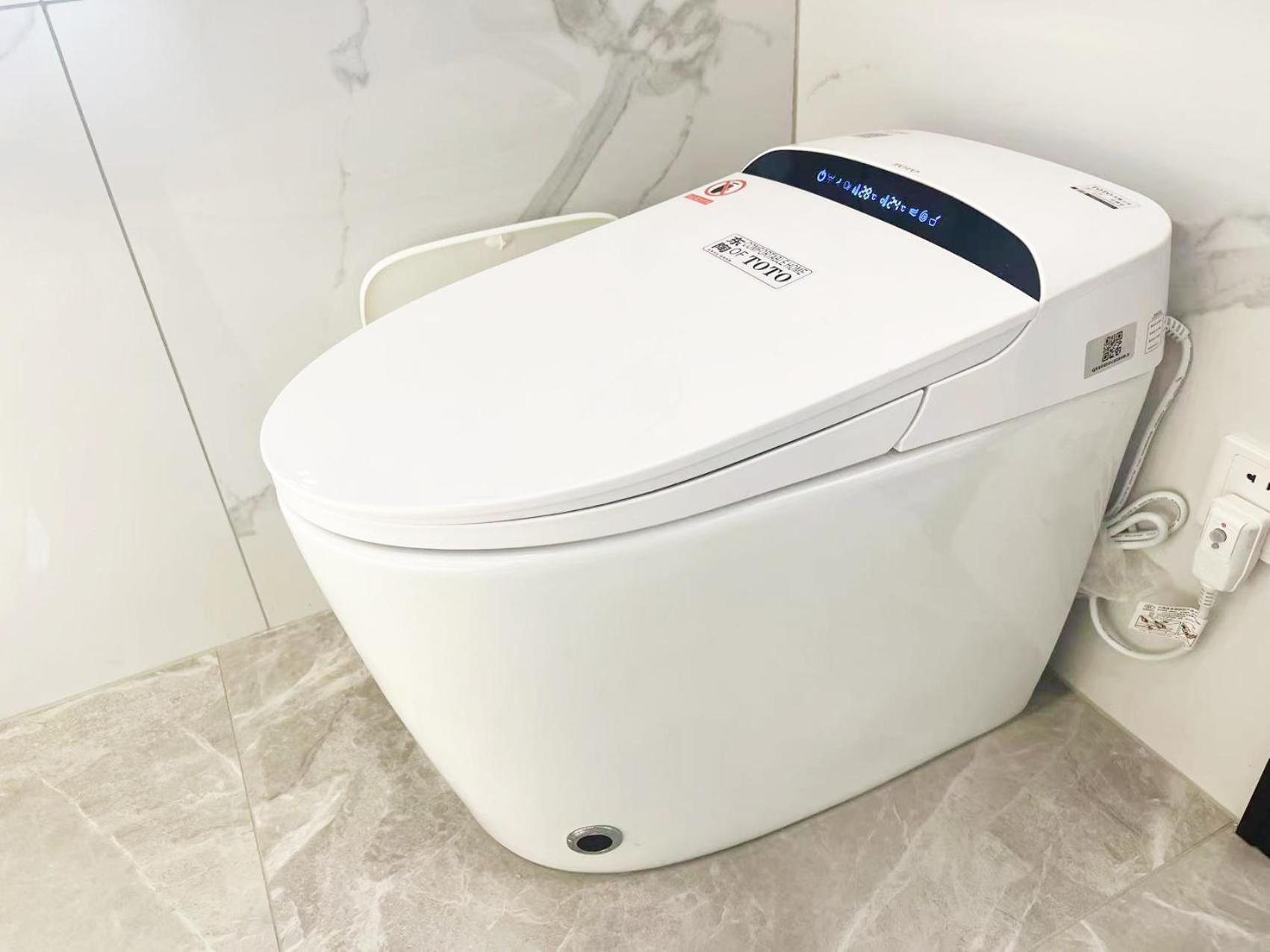 Molly House- Near Nanjing East Road,2-Bedrooms with Elevator, 2 bathrooms,1 bathtub , Near the subway