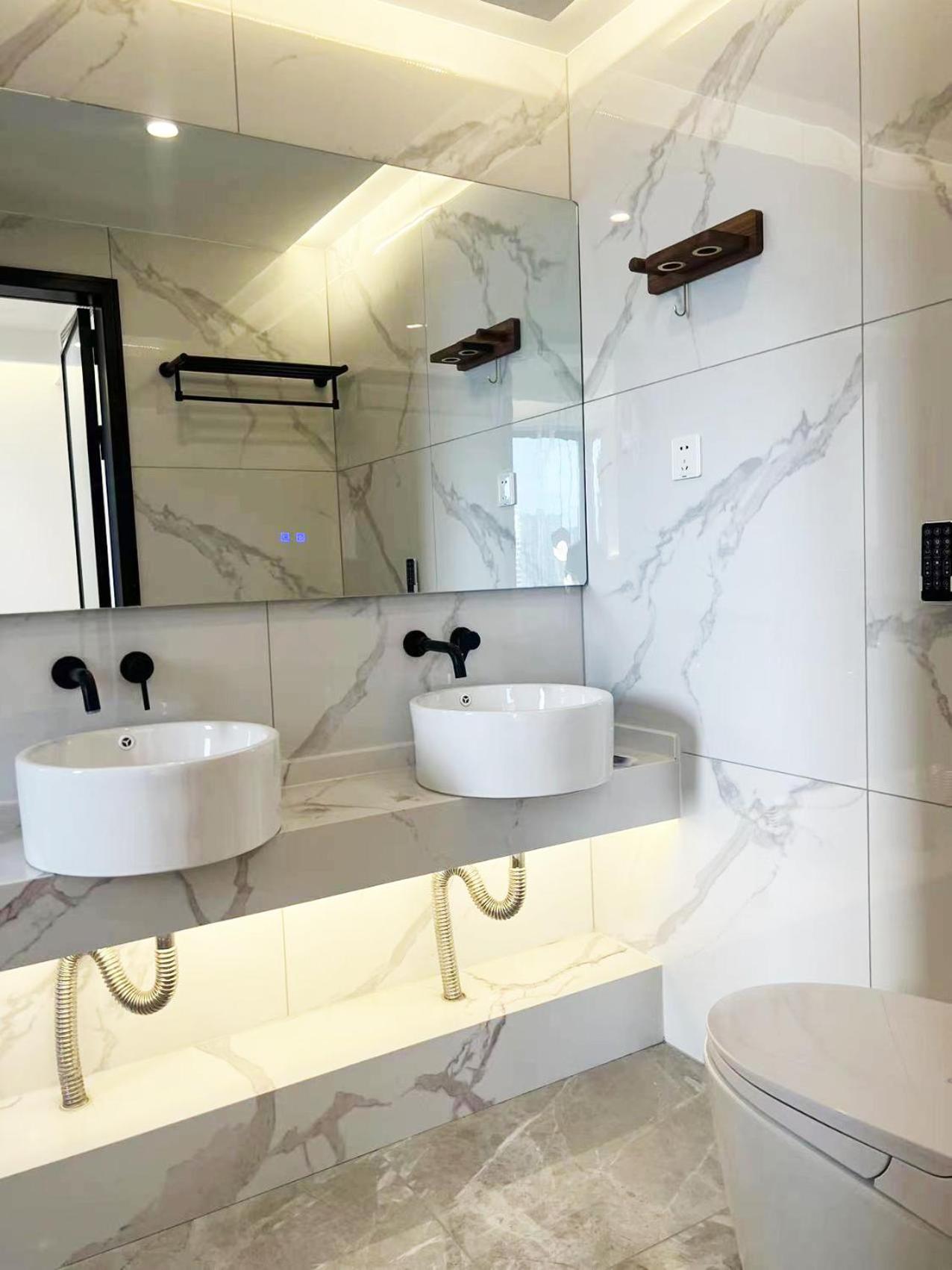Molly House- Near Nanjing East Road,2-Bedrooms with Elevator, 2 bathrooms,1 bathtub , Near the subway