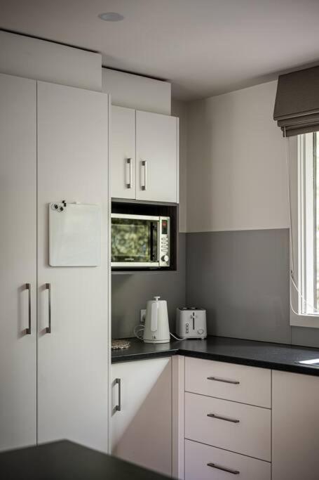 Modern 2 BRM Cottage at Eastland Ringwood
