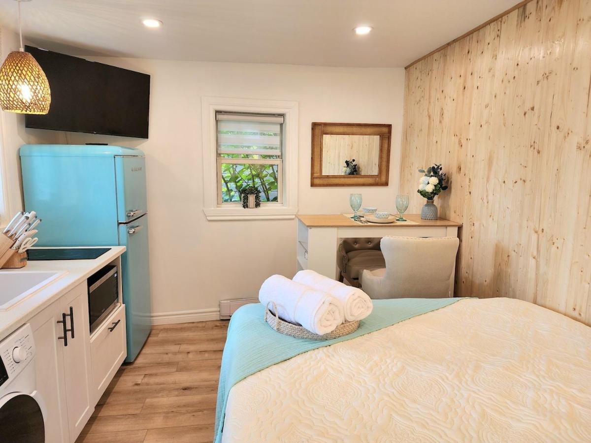 Boho Chic Tiny House - Hot Tub EV Chrger & Parking