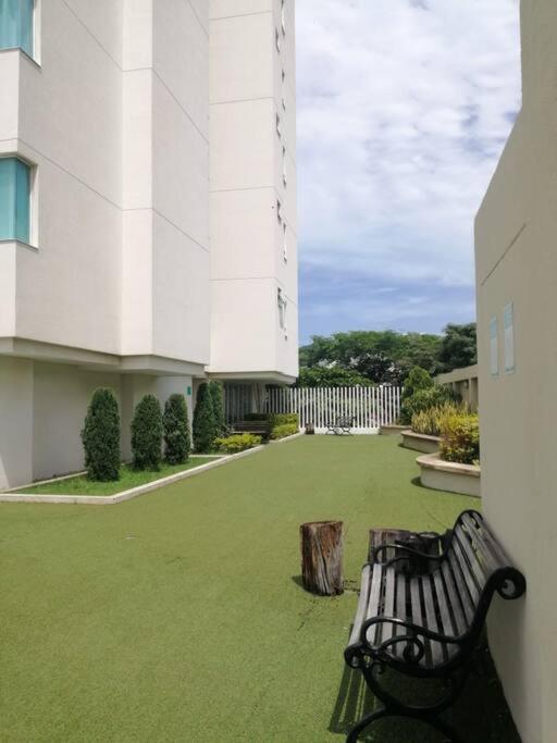 Apartamento en El Rodadero con piscina y jacuzzi