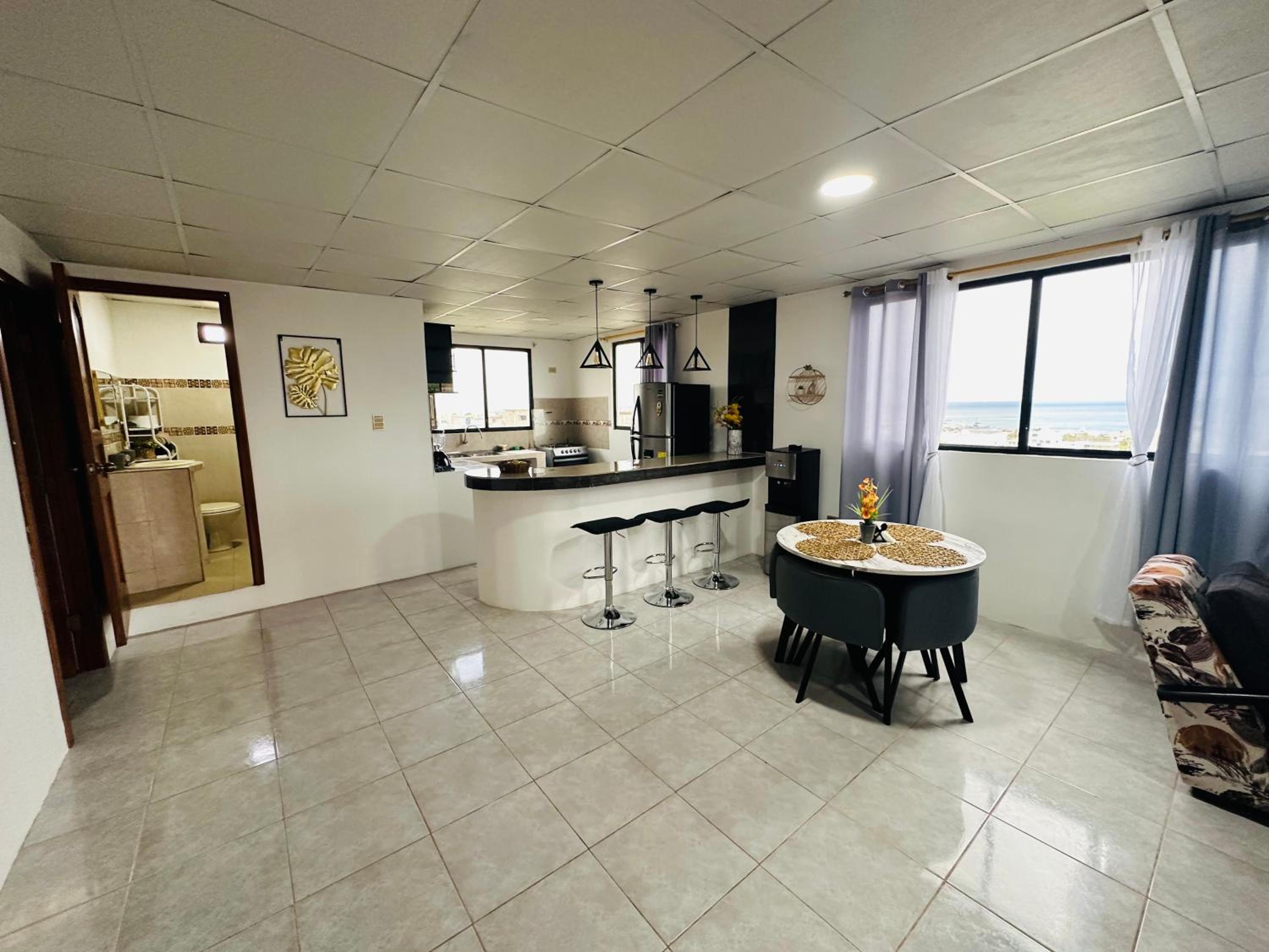 Horizon House Piso 3 - Vista a la bahía