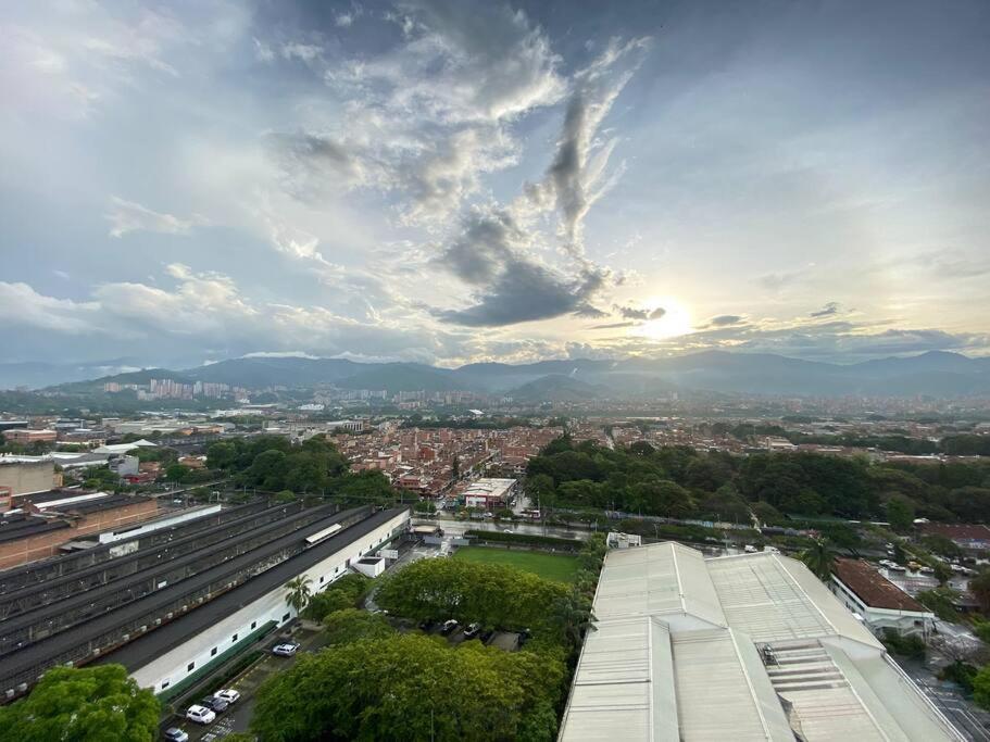 Amazing cozy & new flat 3 bedrooms in Medellin best location