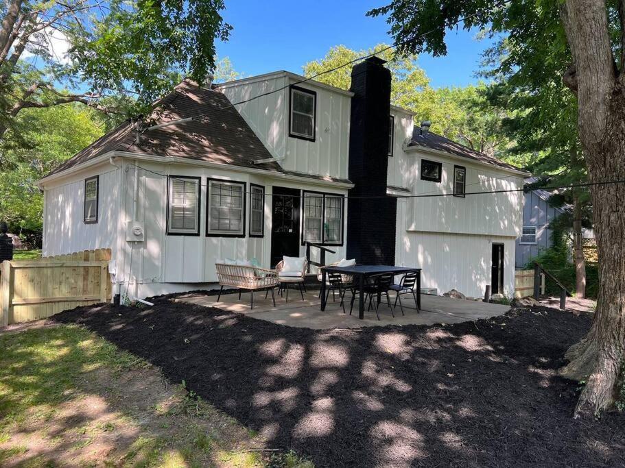 Light Bright OP Remodeled Home 4BD 2BTH - Property Image 43