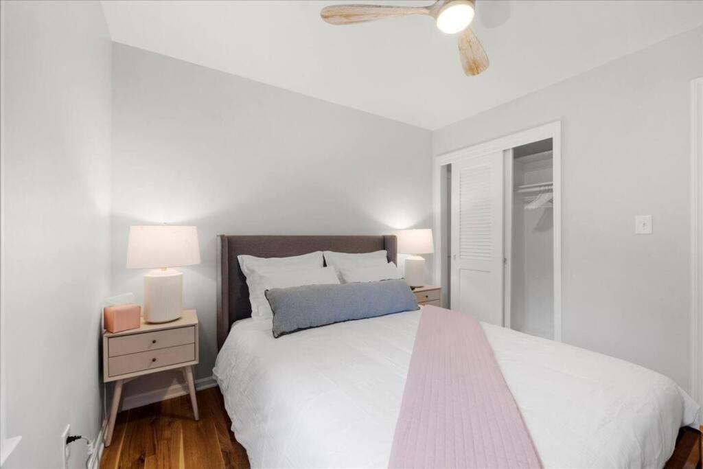 Light Bright OP Remodeled Home 4BD 2BTH - Property Image 10