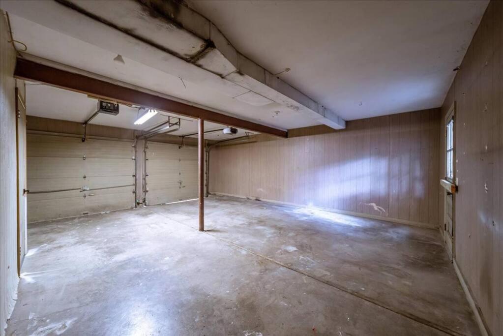 Light Bright OP Remodeled Home 4BD 2BTH - Property Image 27