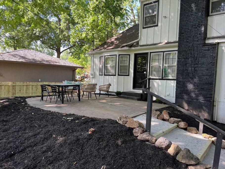 Light Bright OP Remodeled Home 4BD 2BTH - Property Image 22