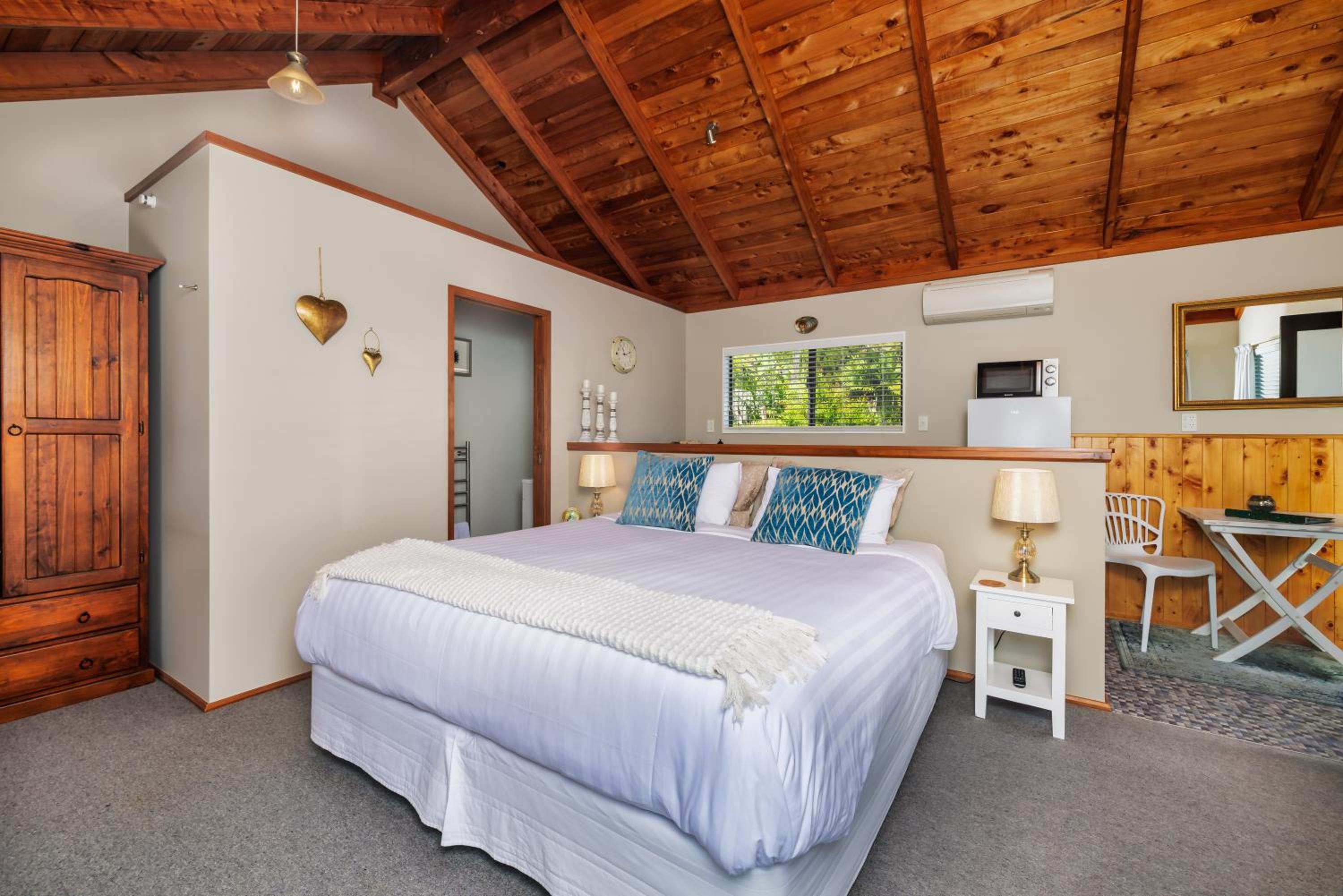 Harbour View Cottage Bay of Islands view 4