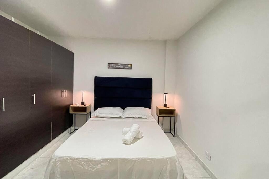 Apto 2BR Villa del Sur, wifi, 0ffice with monitor