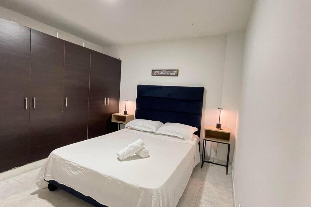 Apto 2BR Villa del Sur, wifi, 0ffice with monitor