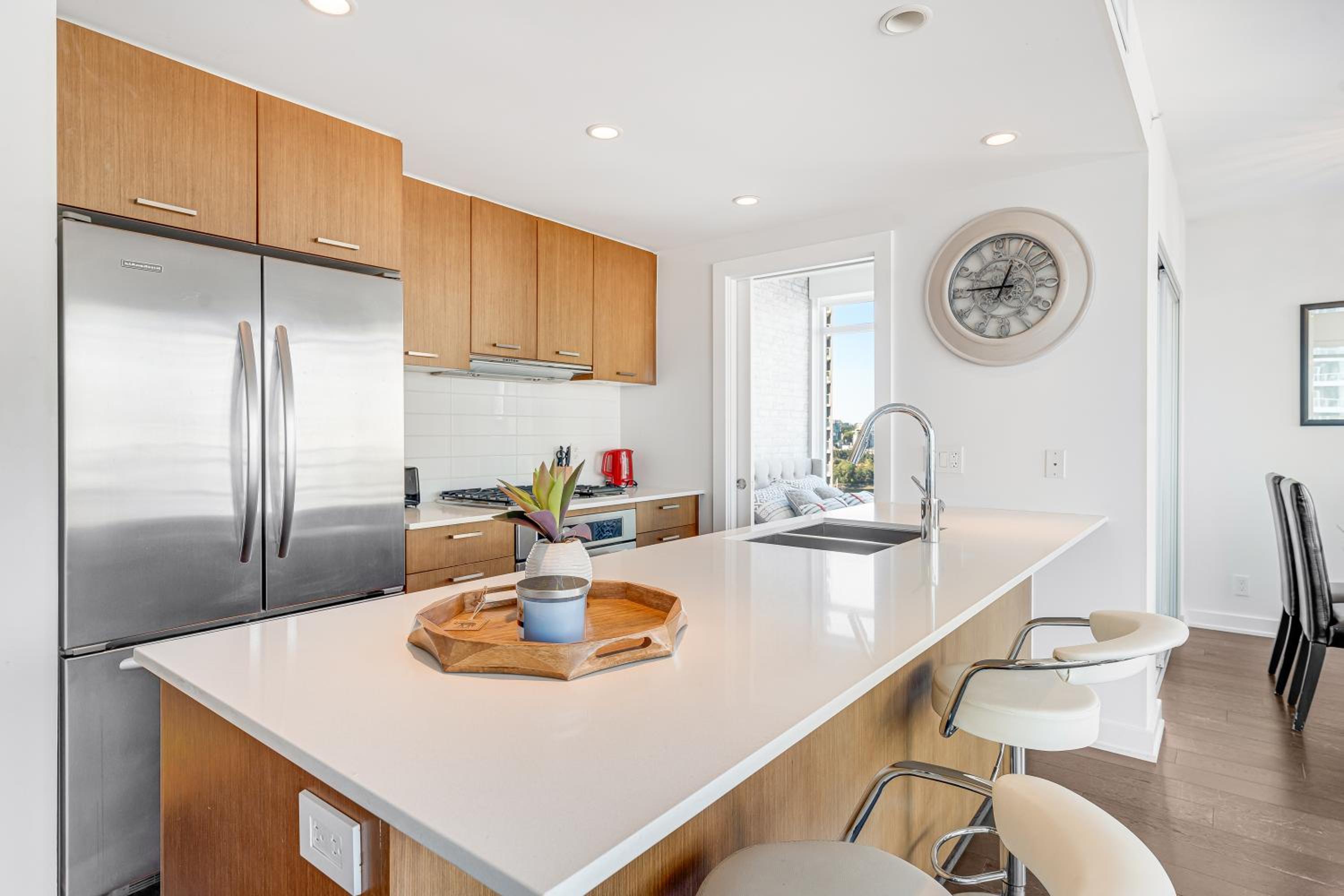 Premium 2BR Living with Unmatched Cityscape Views