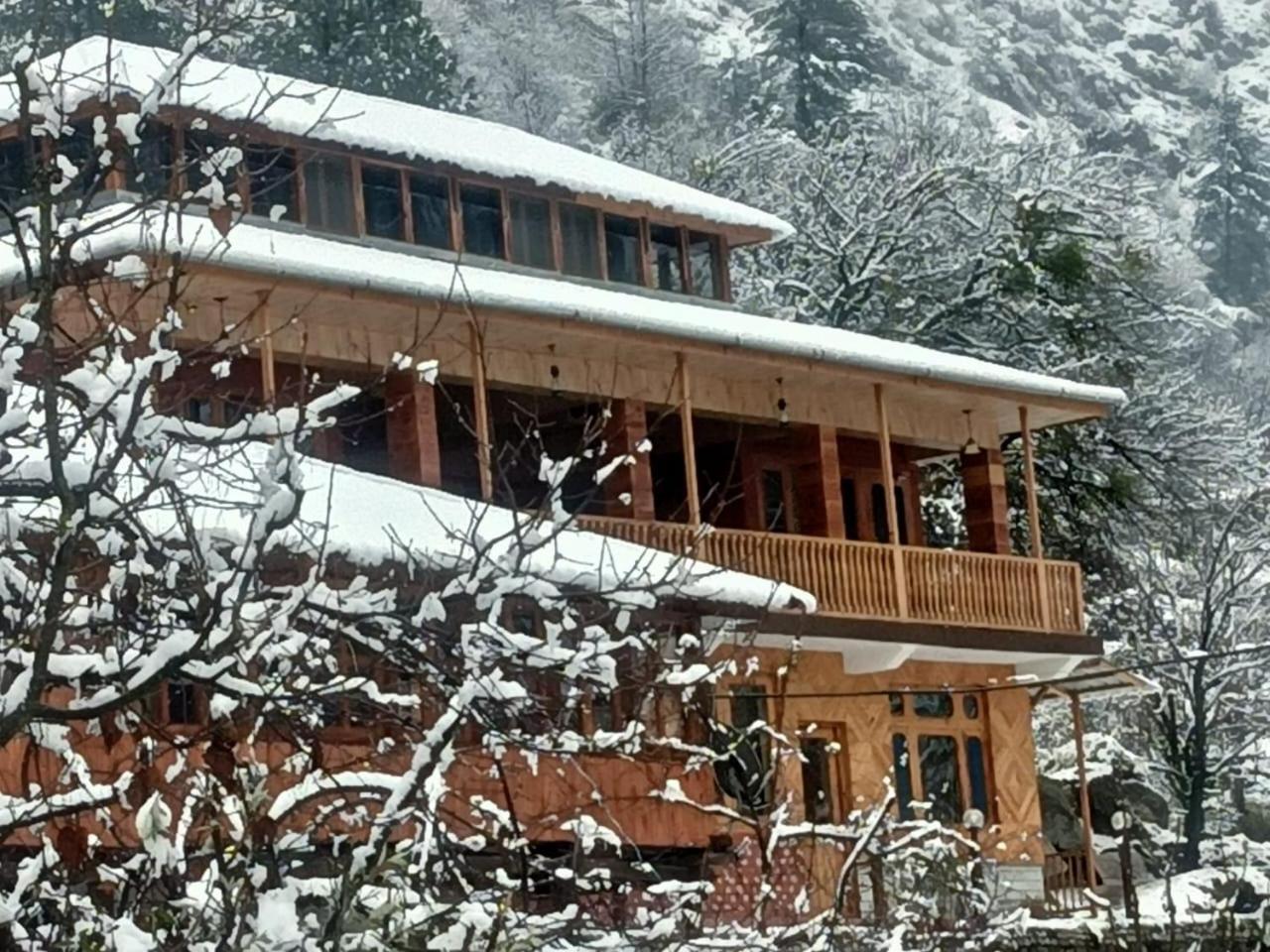 Tirthan Jaabal Homestay view 5