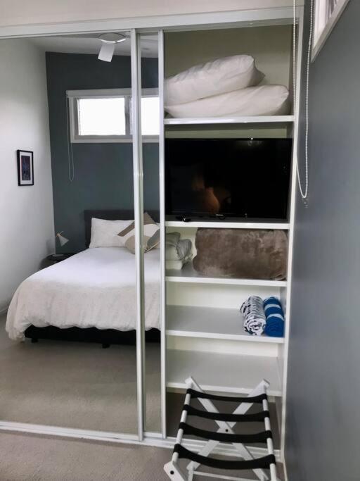 The Noosa Loft - Private, Close to Everything!
