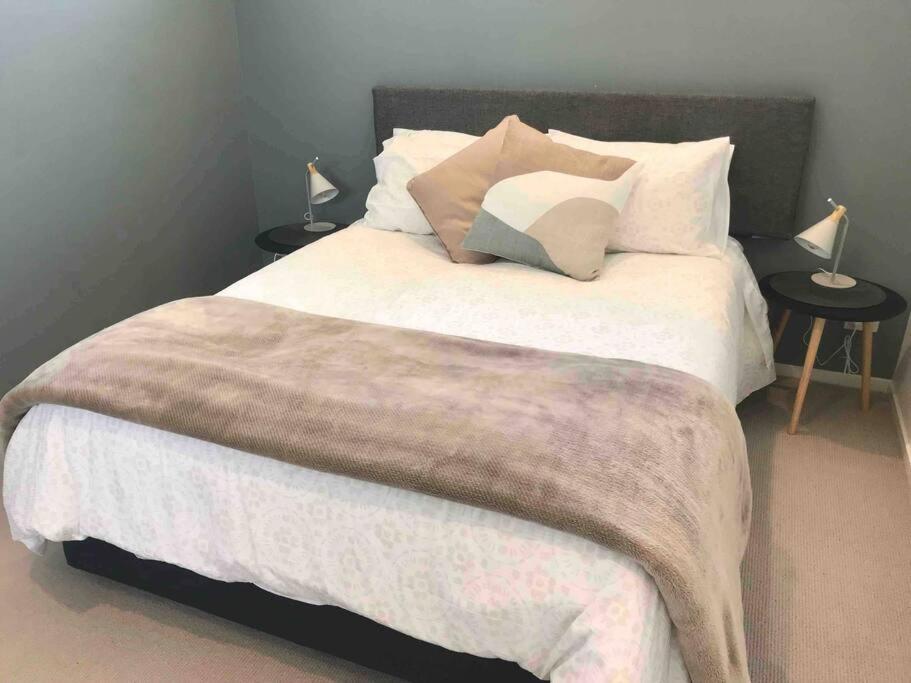 The Noosa Loft - Private, Close to Everything!