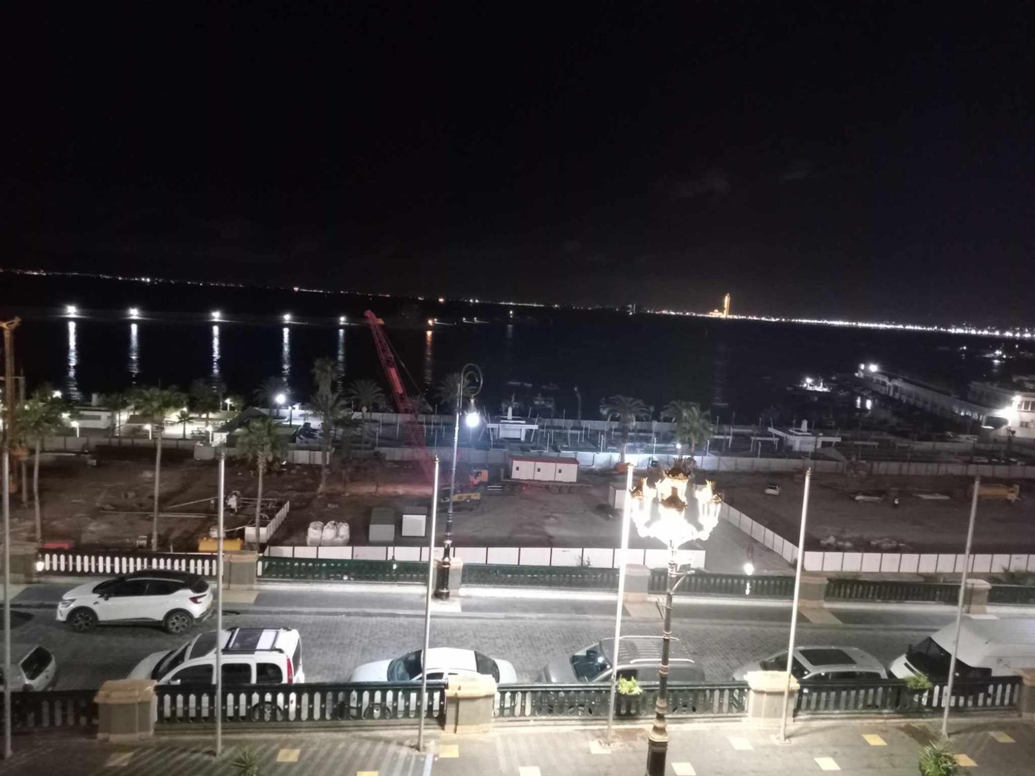 Très grand apartement hausmanien cœur du centre ville vu mer immédiate
